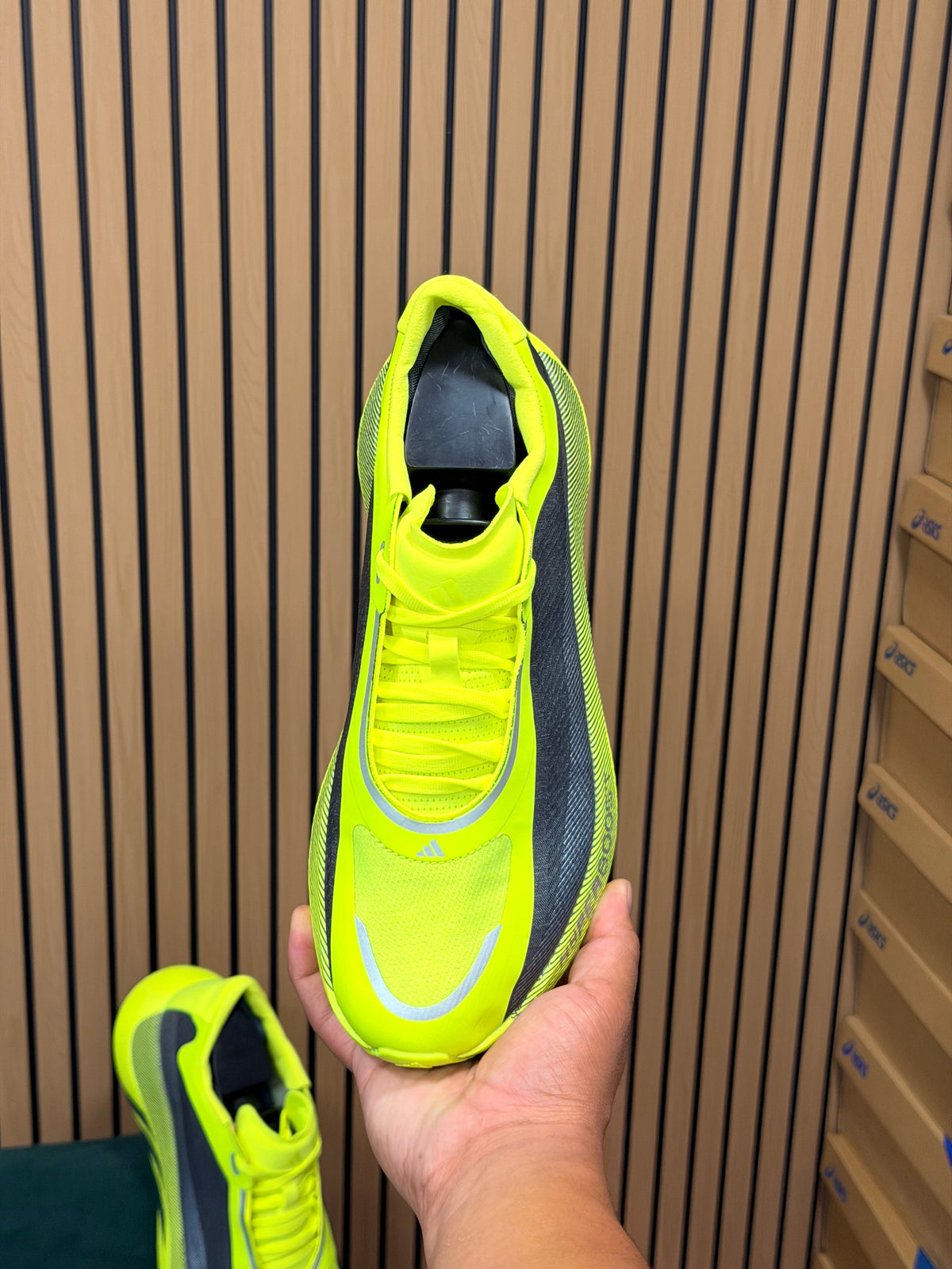 ADÍDAS HYPERBOOTS
