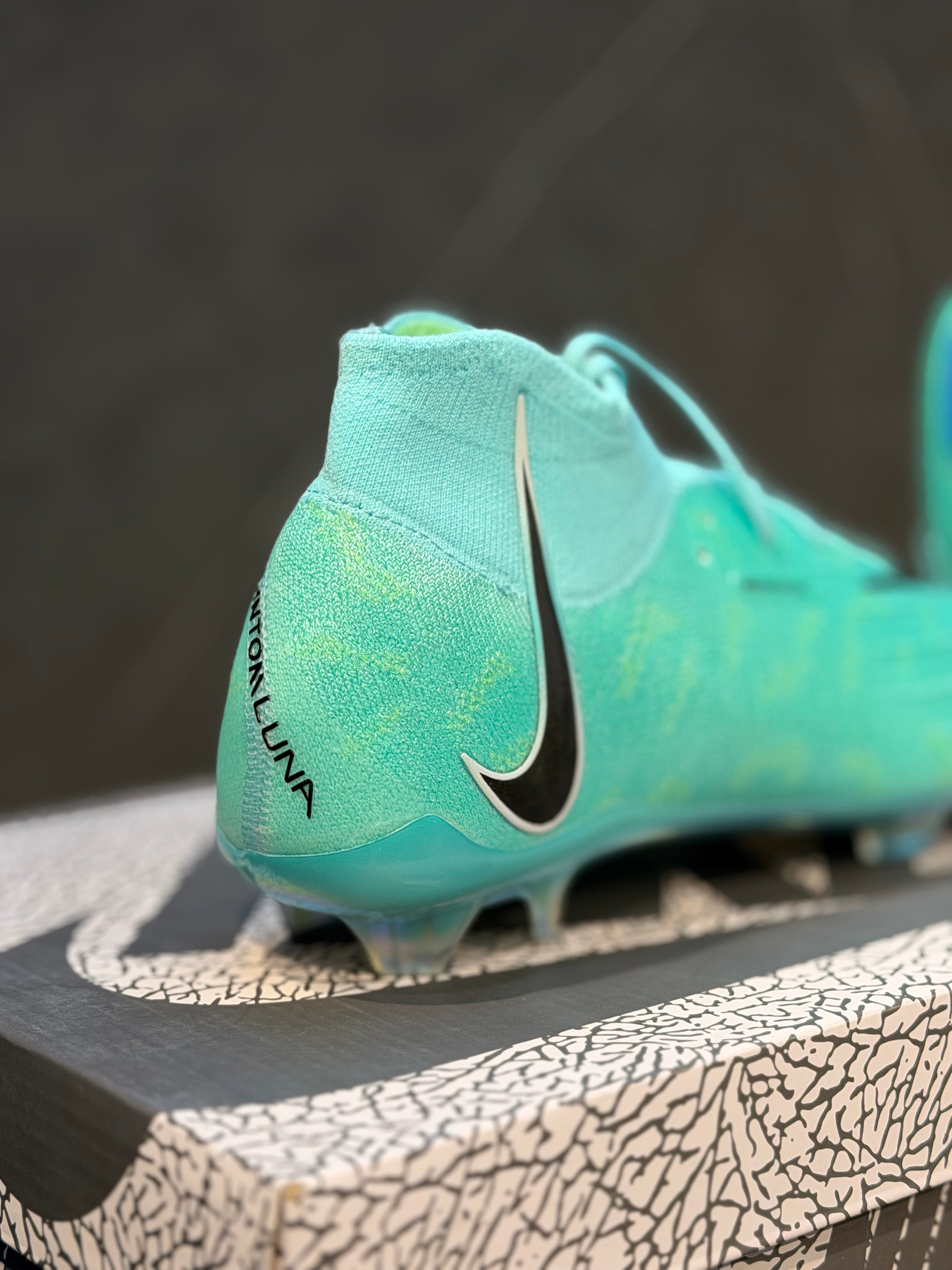 NIKE GUAYO GAMA MEDIA