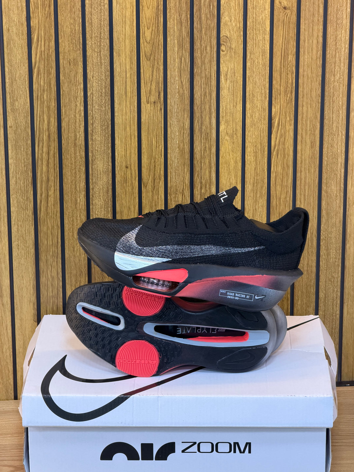 NIKE ALPHA FLY 2