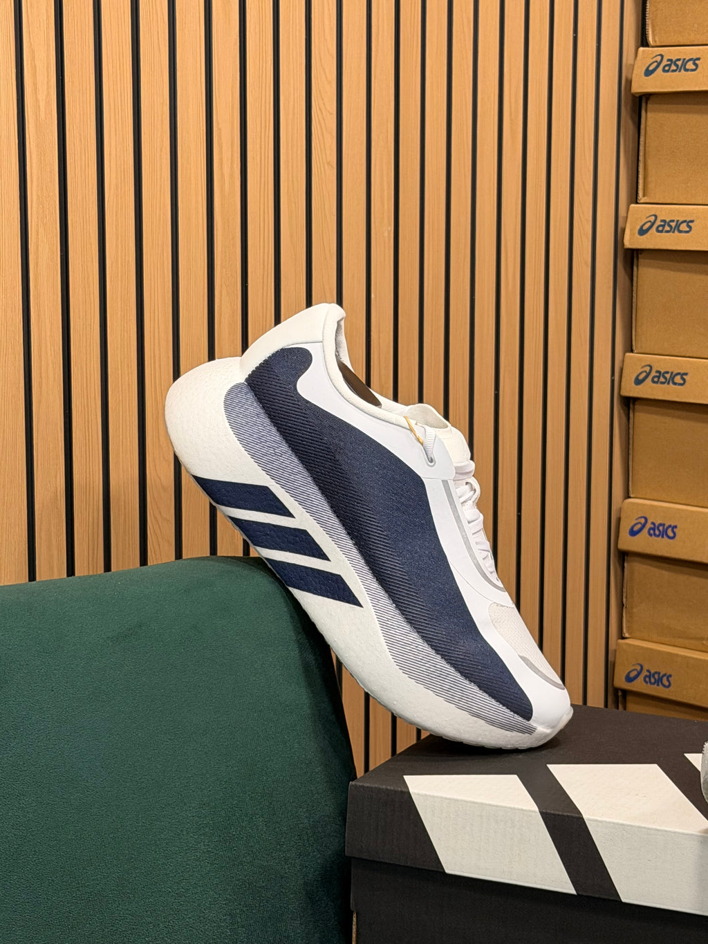 ADIDAS HYPERBOOTS