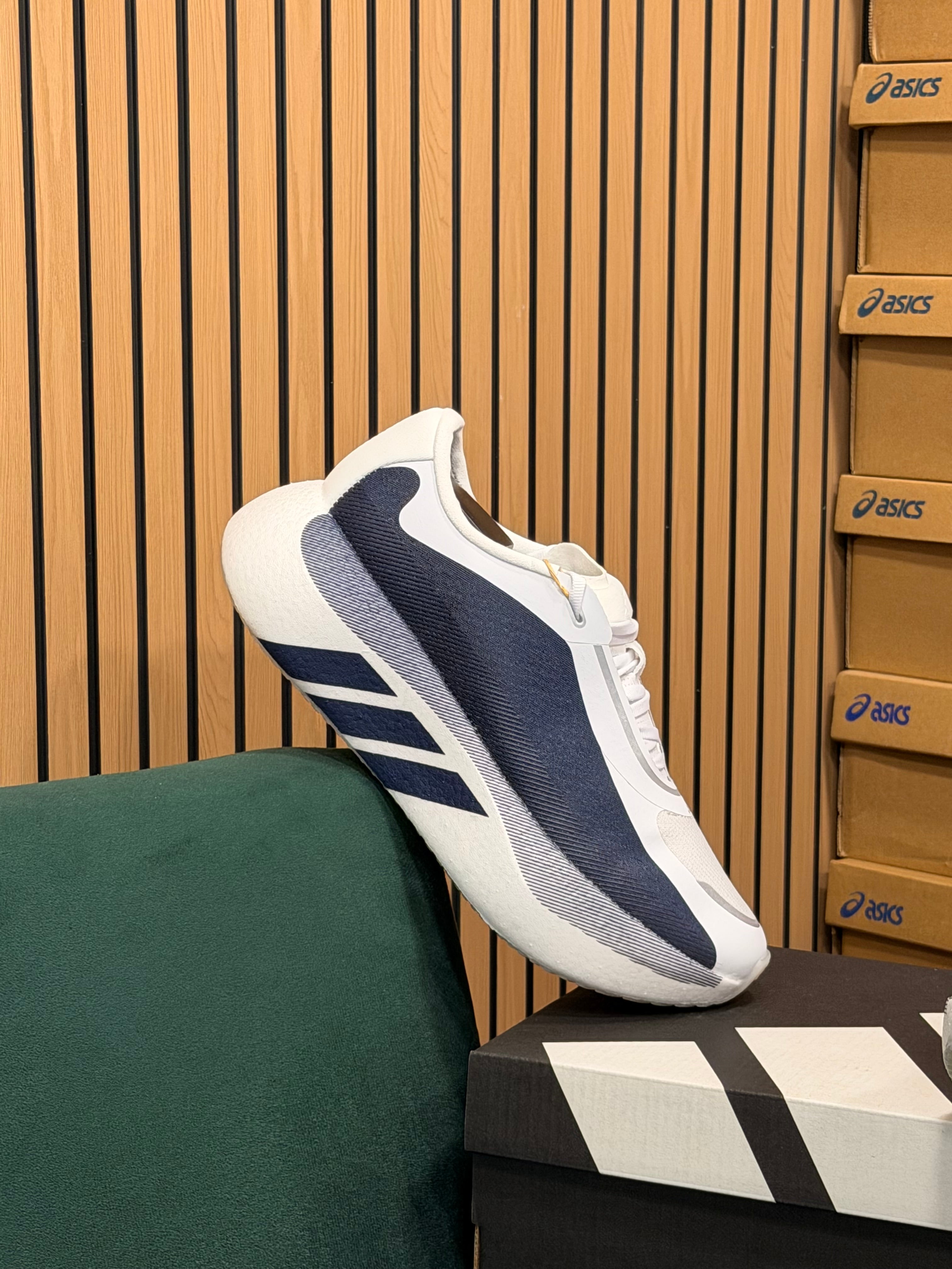 ADIDAS HYPERBOOTS