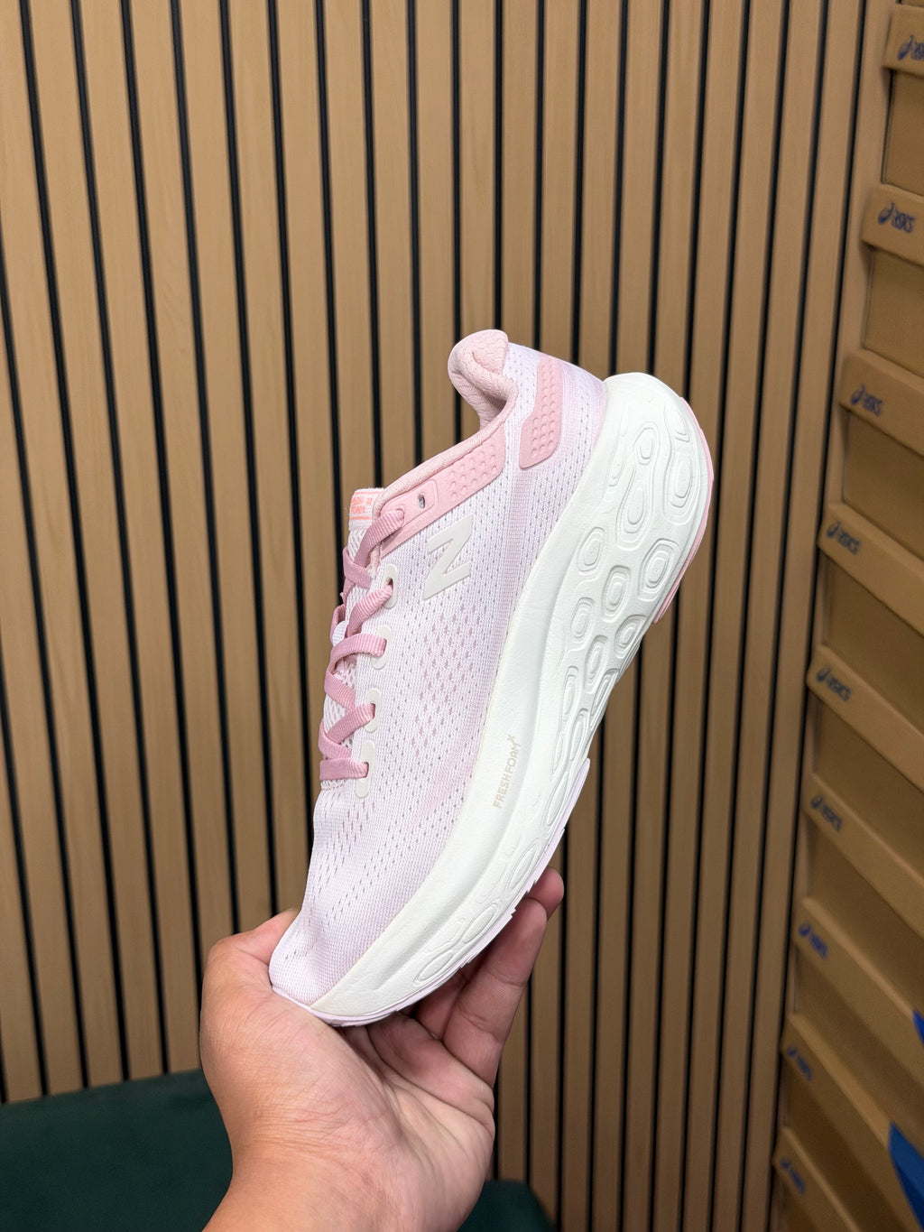 NEW BALANCE 1080
