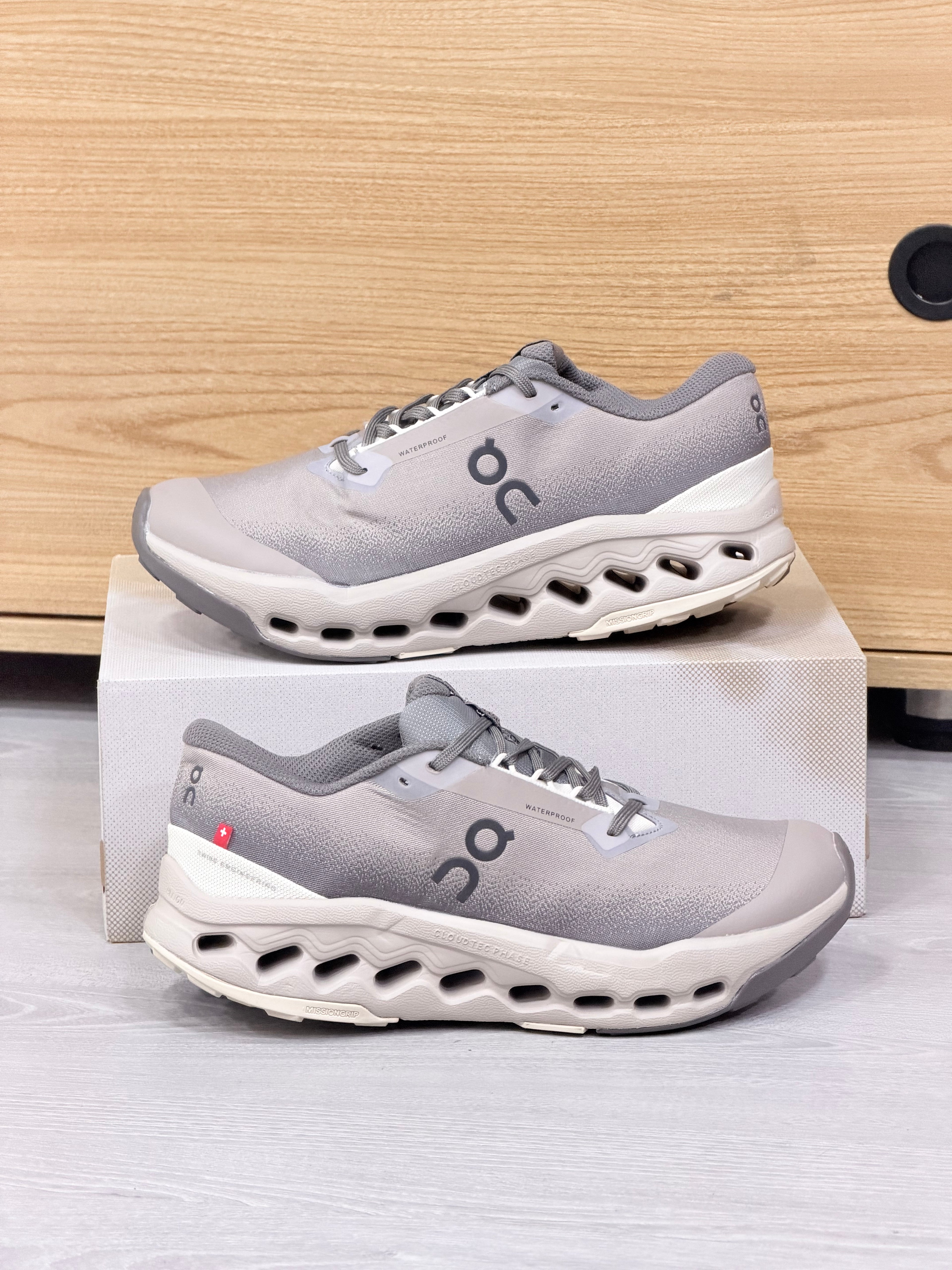 On Cloudsurfer Trail2