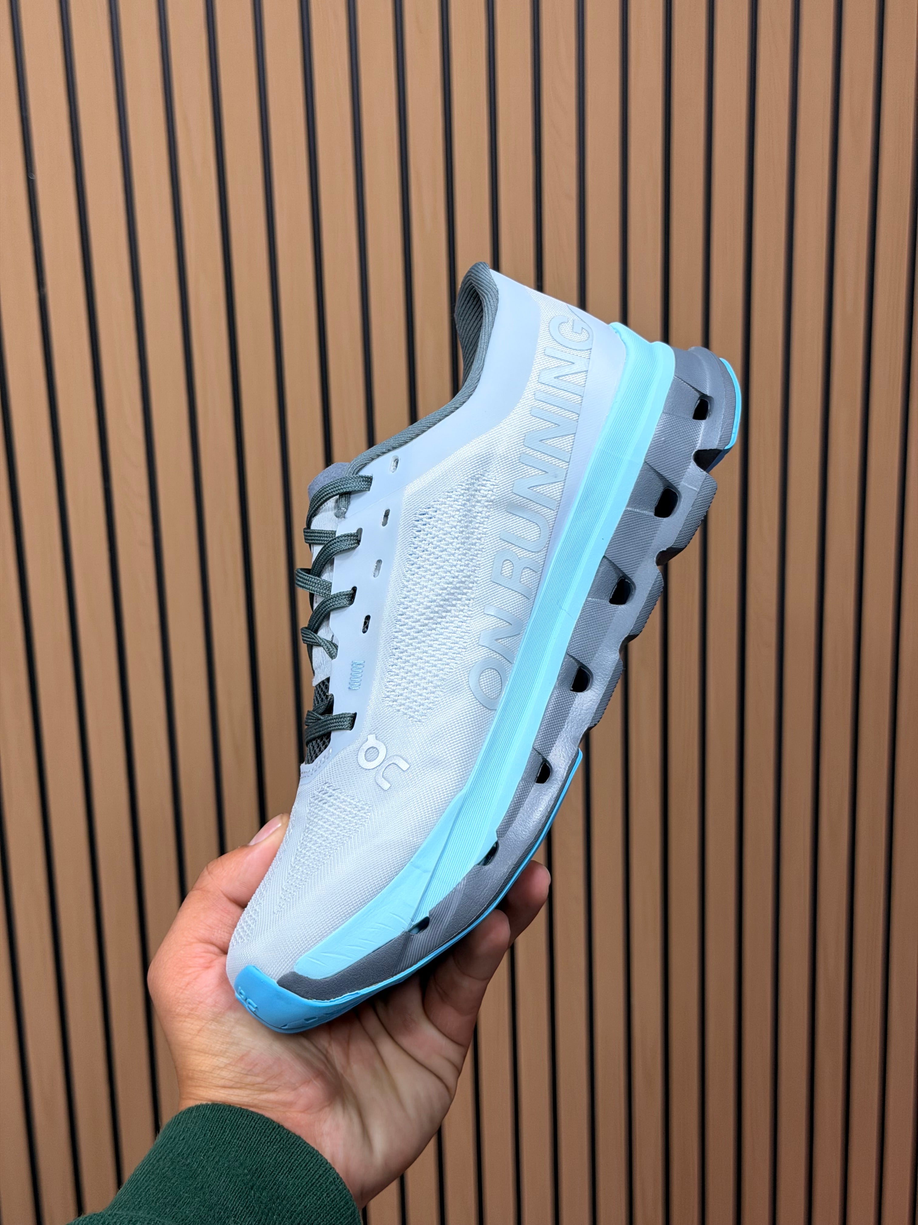 ON CLOUD FLOW 5
