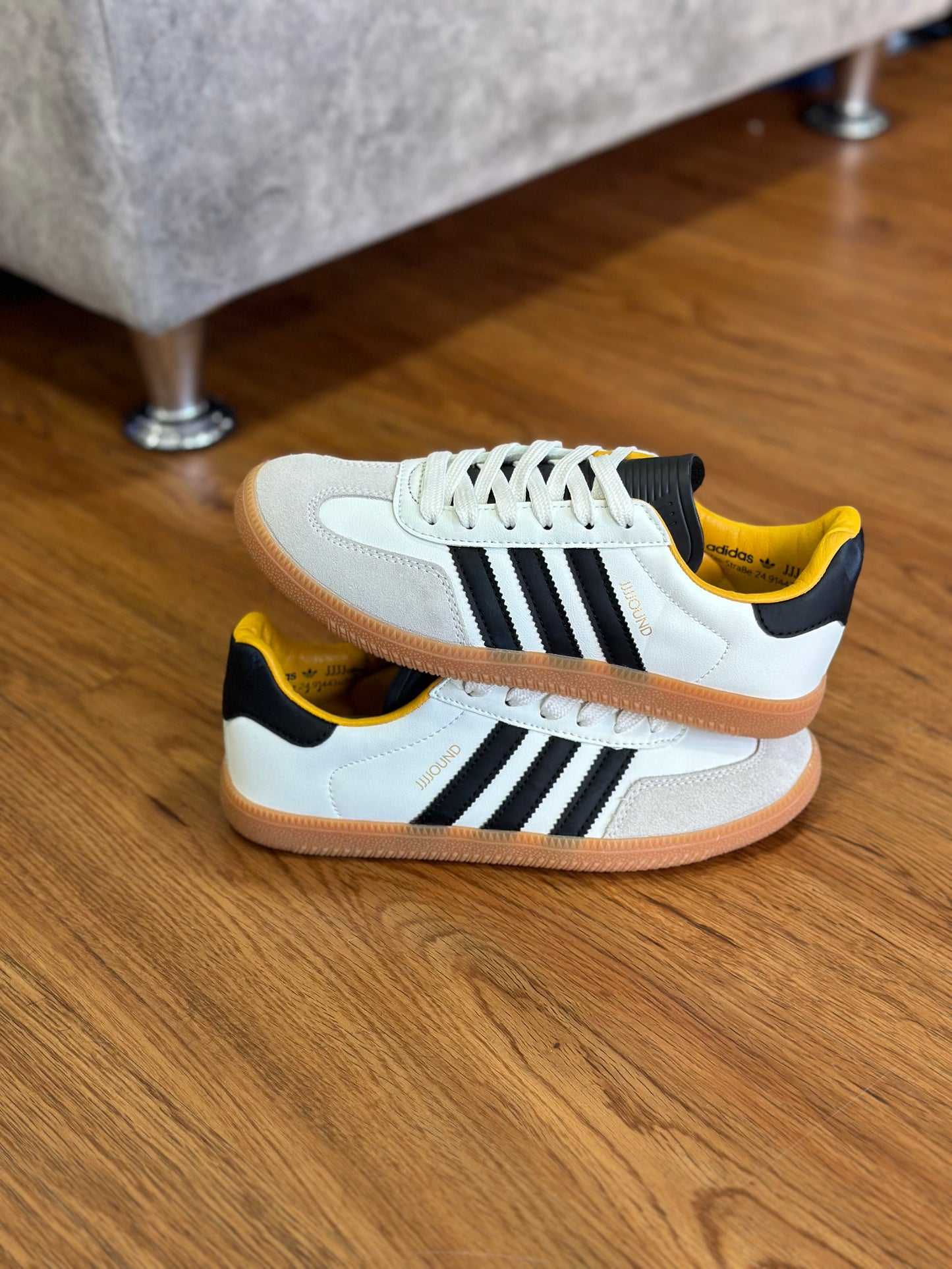 ADIDAS SAMBA