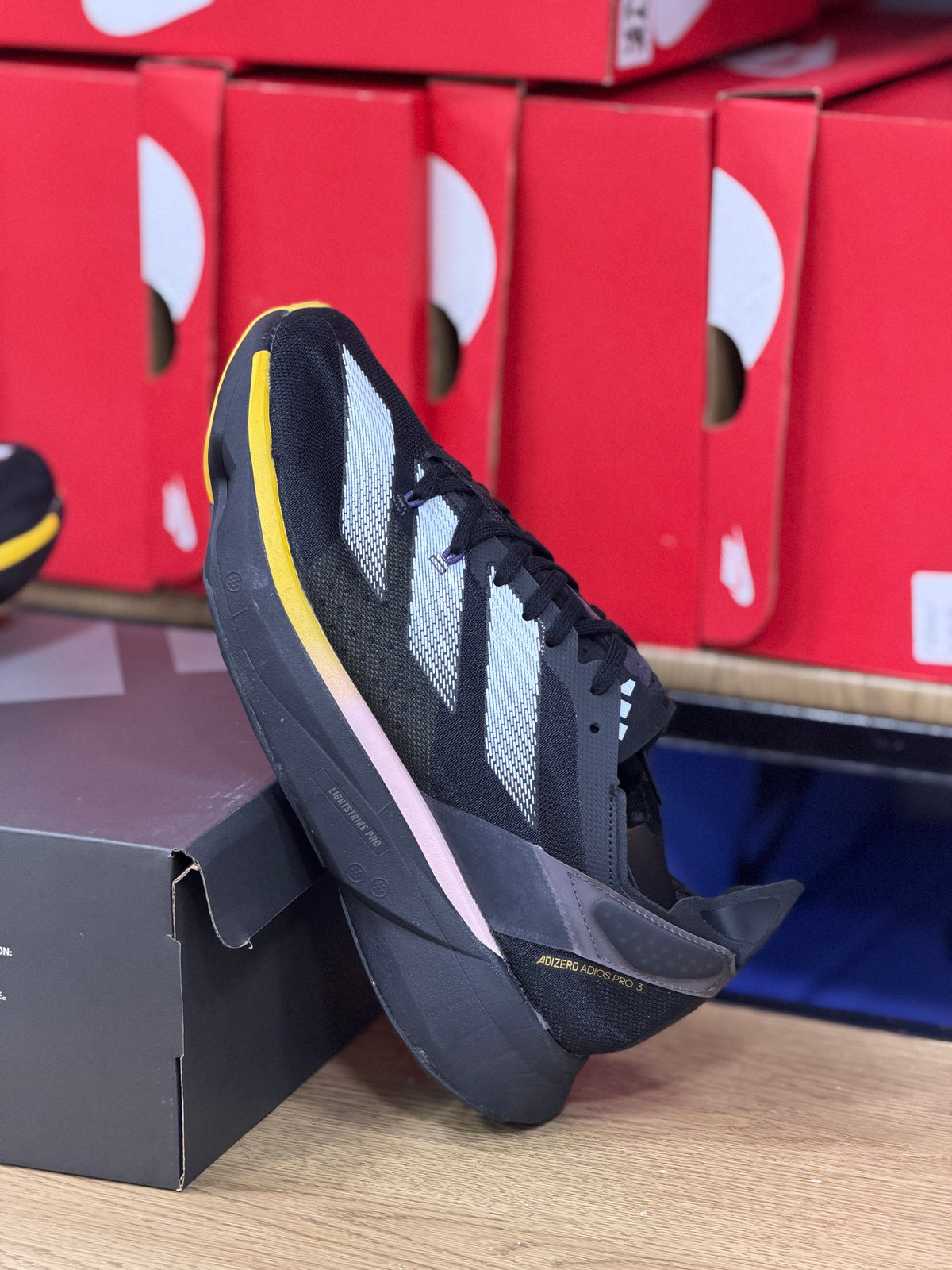 ADIZERO ADIÓS PRO 3