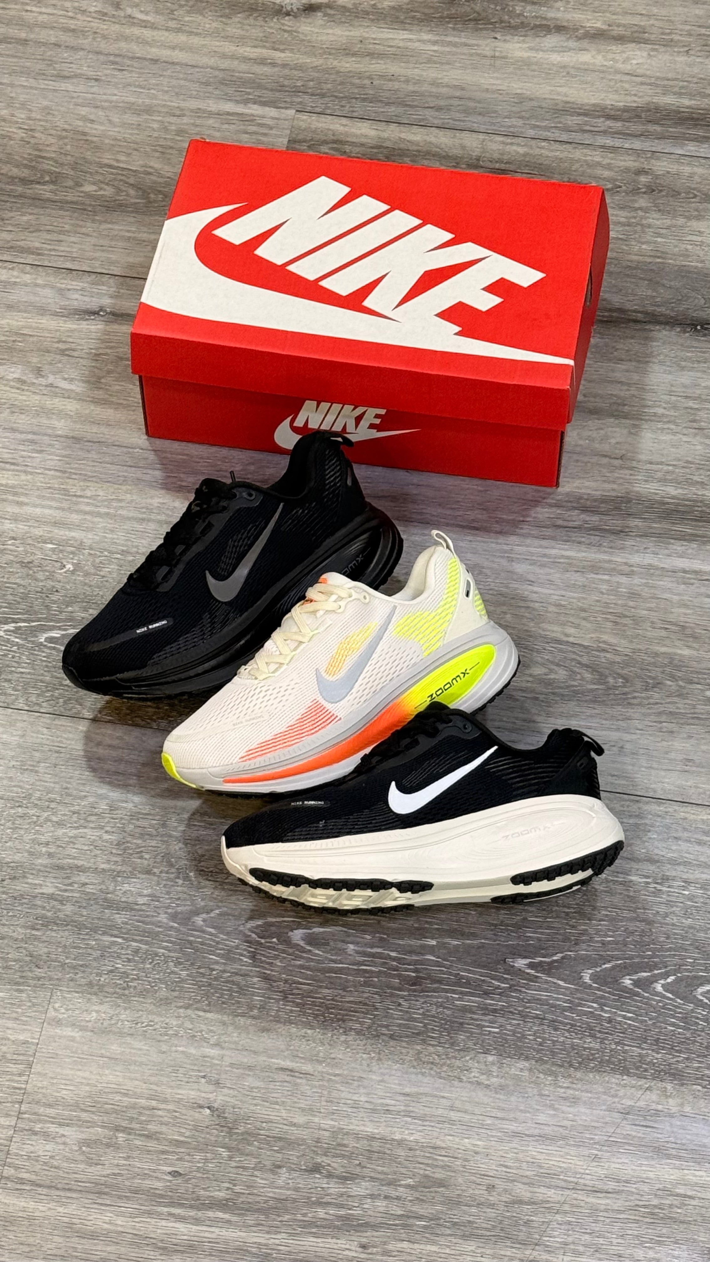 NIKE VOMERO 18