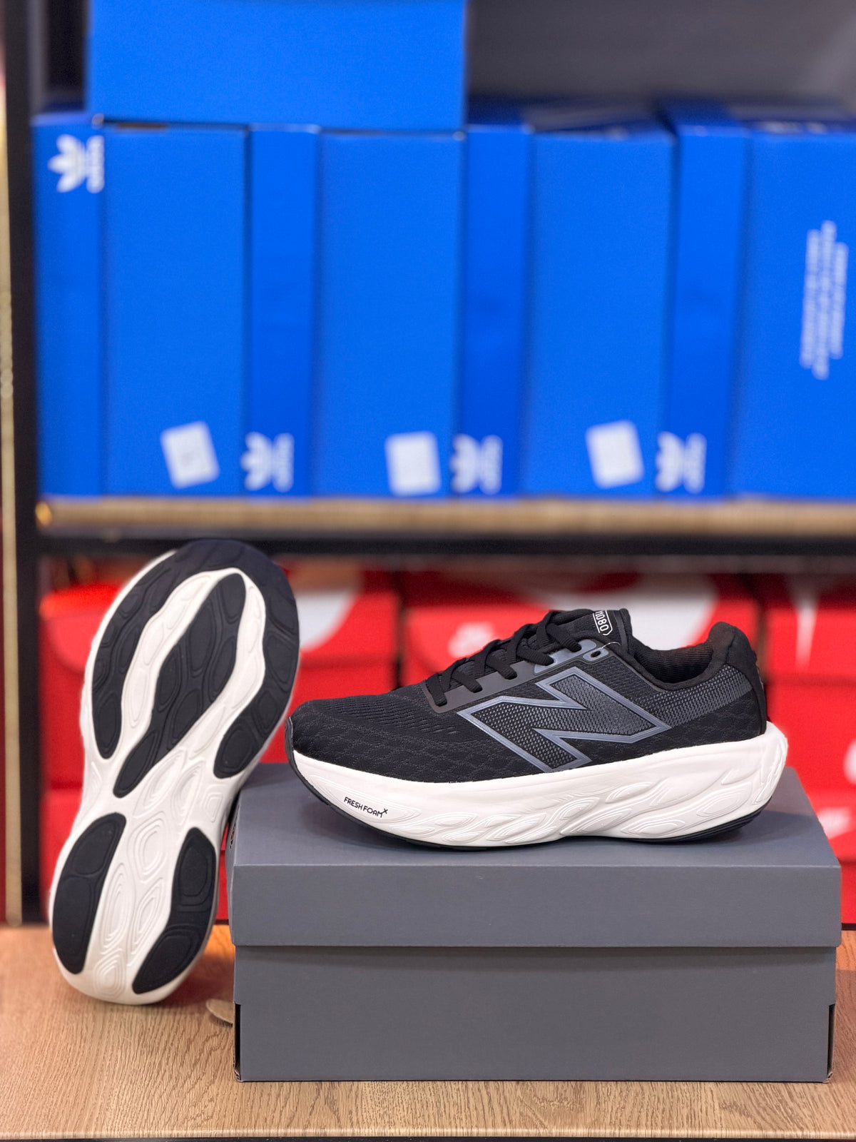 NEW BALANCE 1080