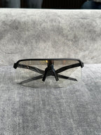 OAKLEY
