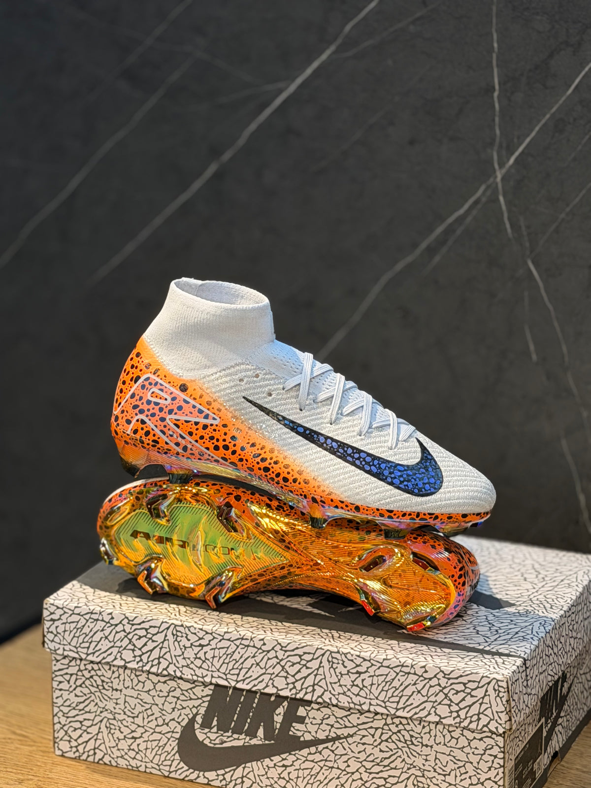 NIKE GUAYO GAMA MEDIA