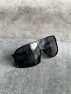 OAKLEY