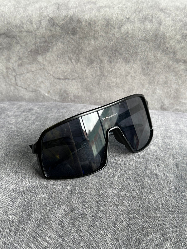 OAKLEY