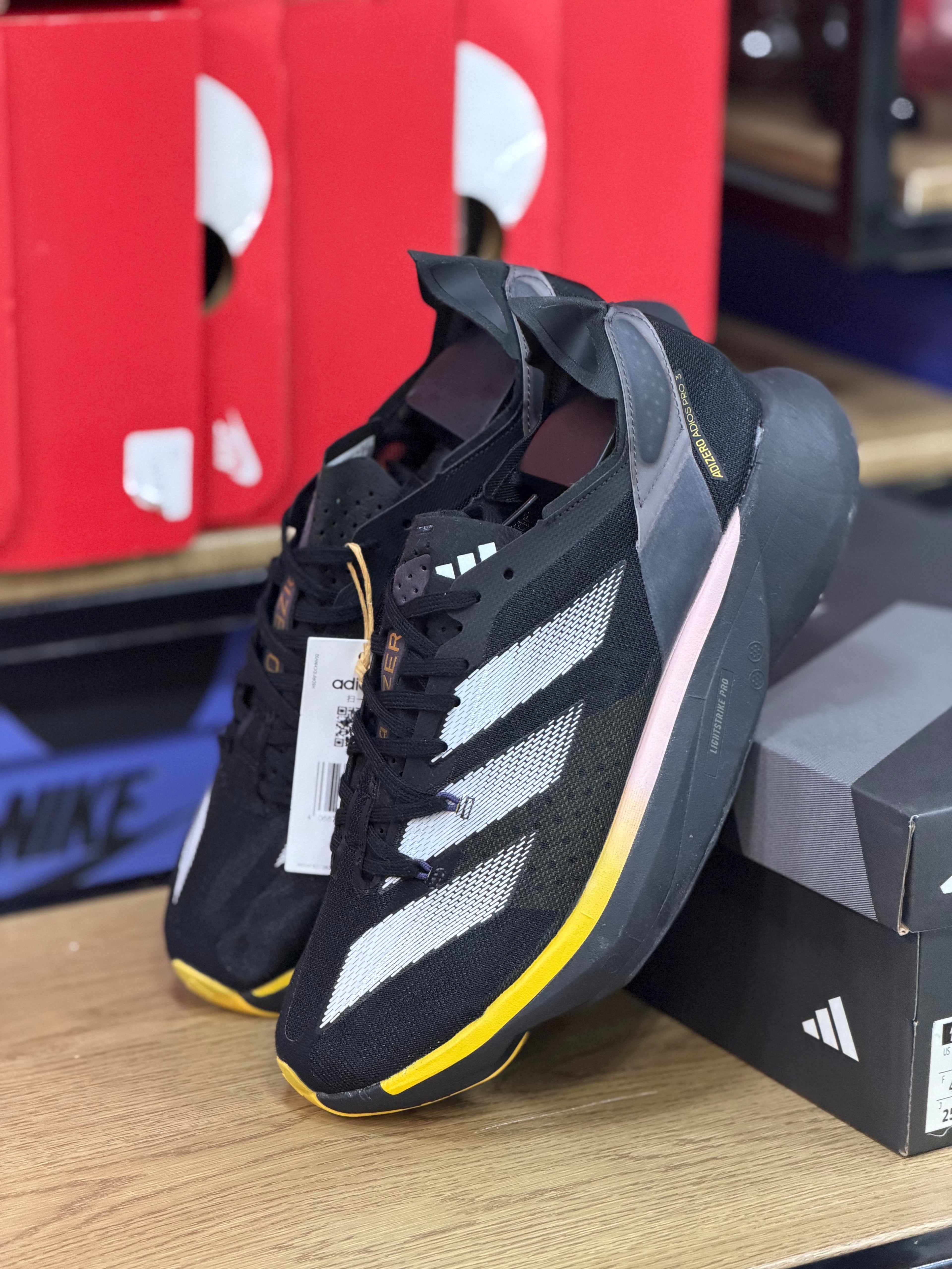 ADIZERO ADIÓS PRO 3
