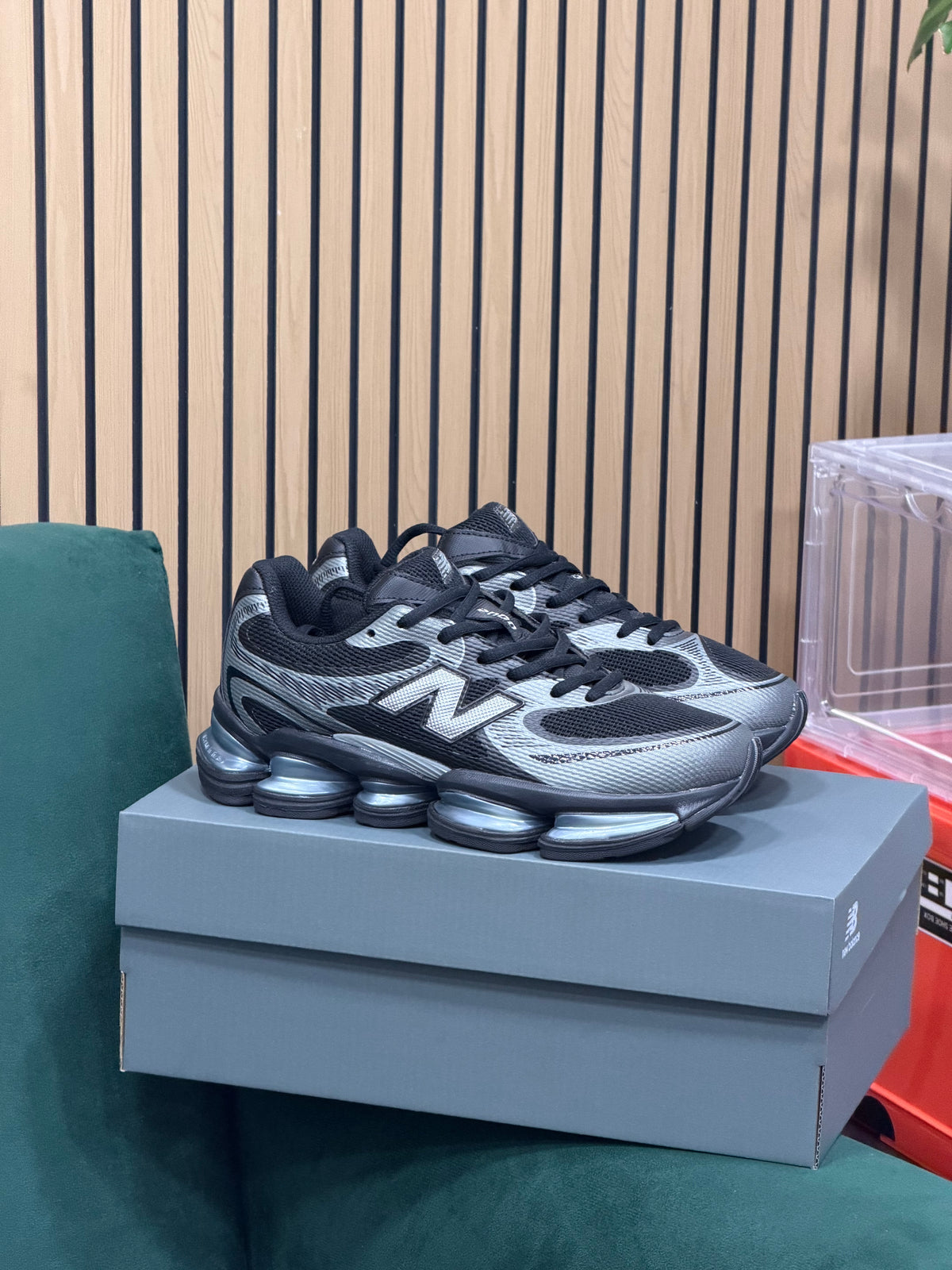 NEW BALANCE ABZORB 2000