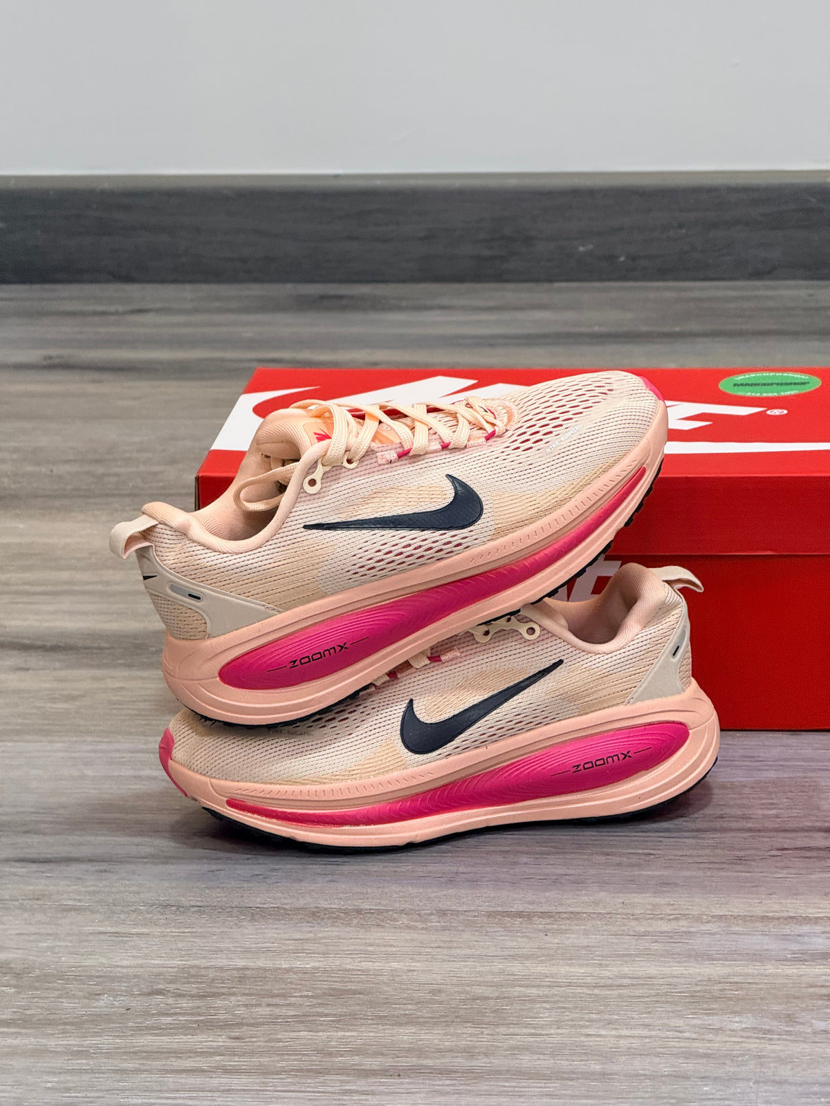 NIKE VOMERO 18