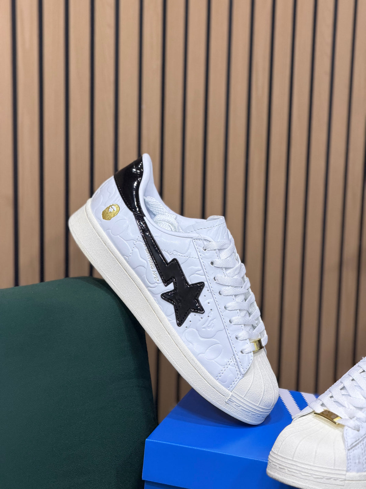 ADIDAS SUPERSTAR