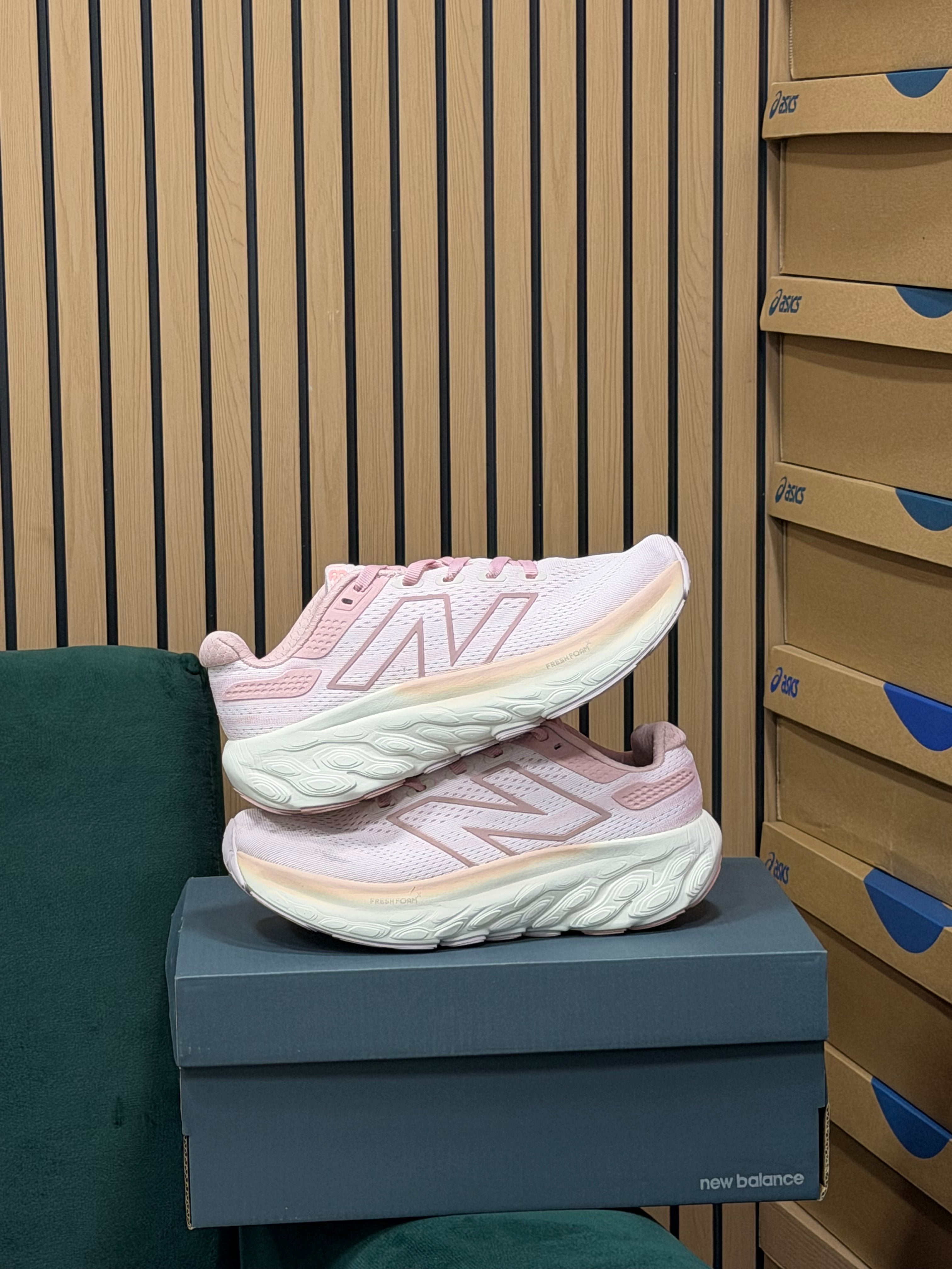 NEW BALANCE 1080