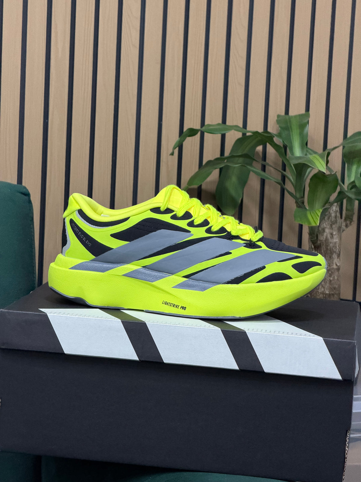 ADIZERO EVO SL
