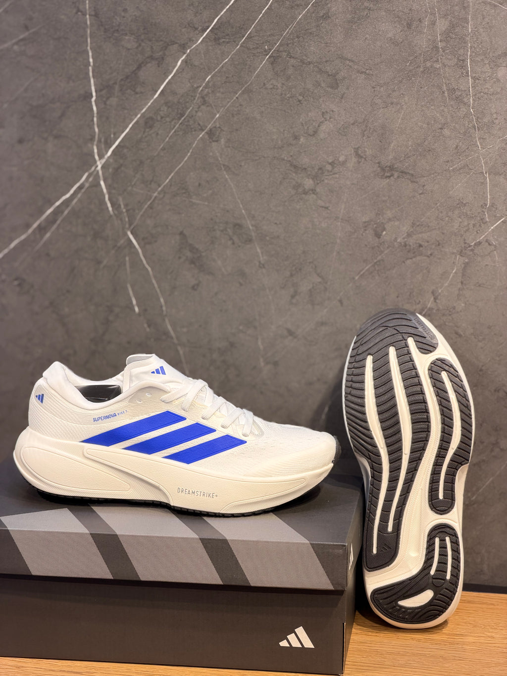 ADIDAS SUPERNOVA RISE 3