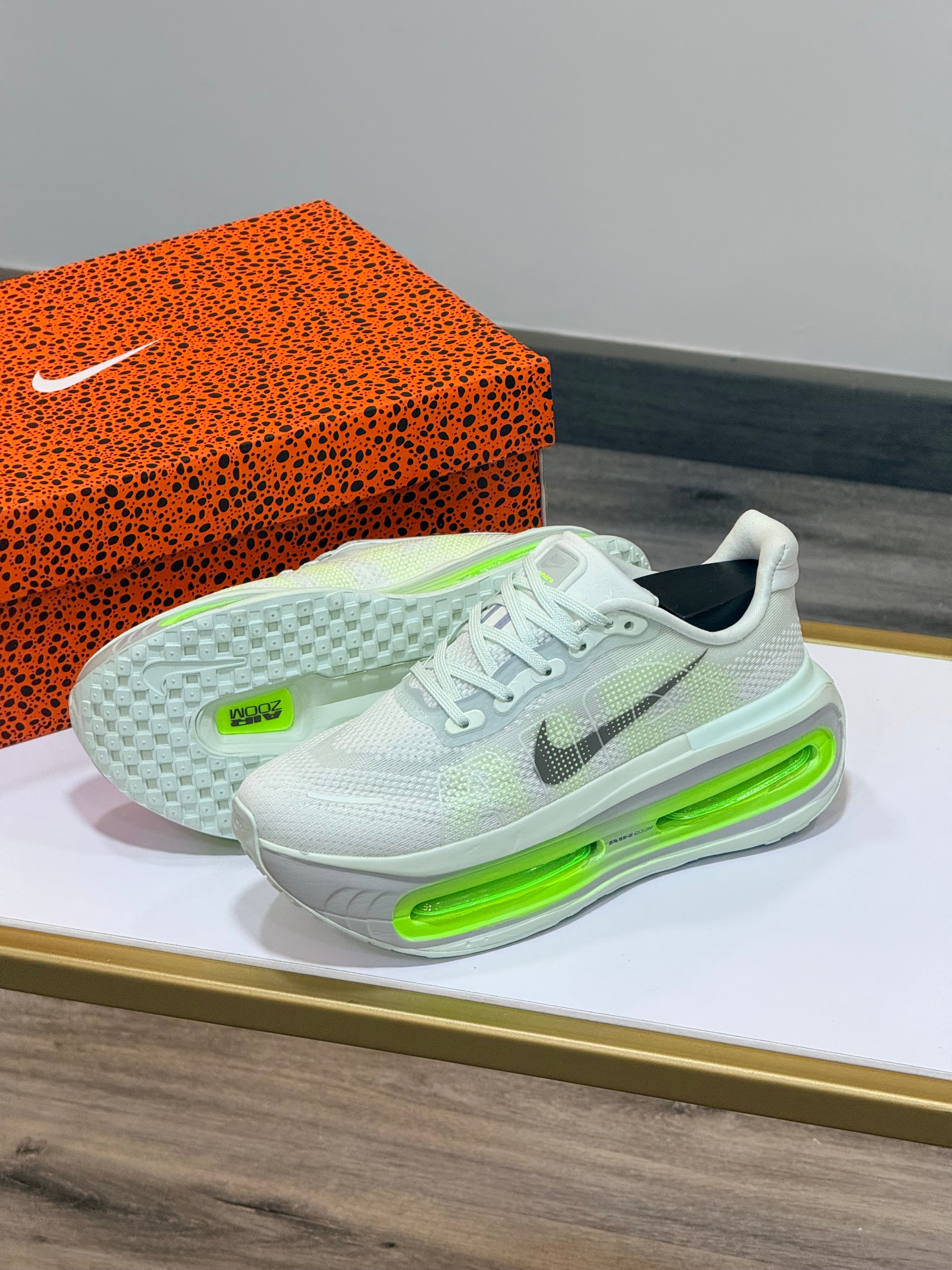 Nike vomero premium 27.5センチ NIKE VOMERO PREMIUM – Marcoposhop