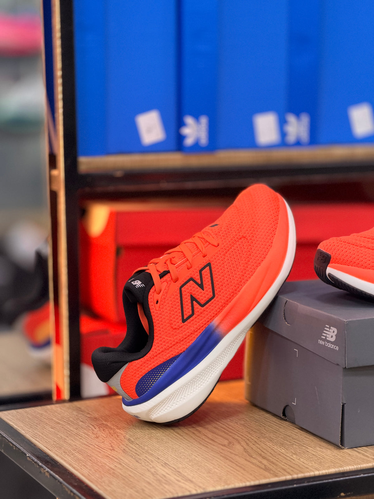 NEW BALANCE