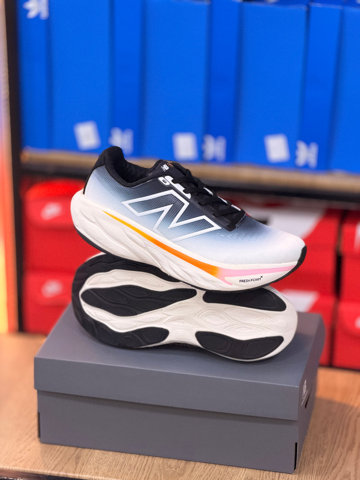 NEW BALANCE 1080