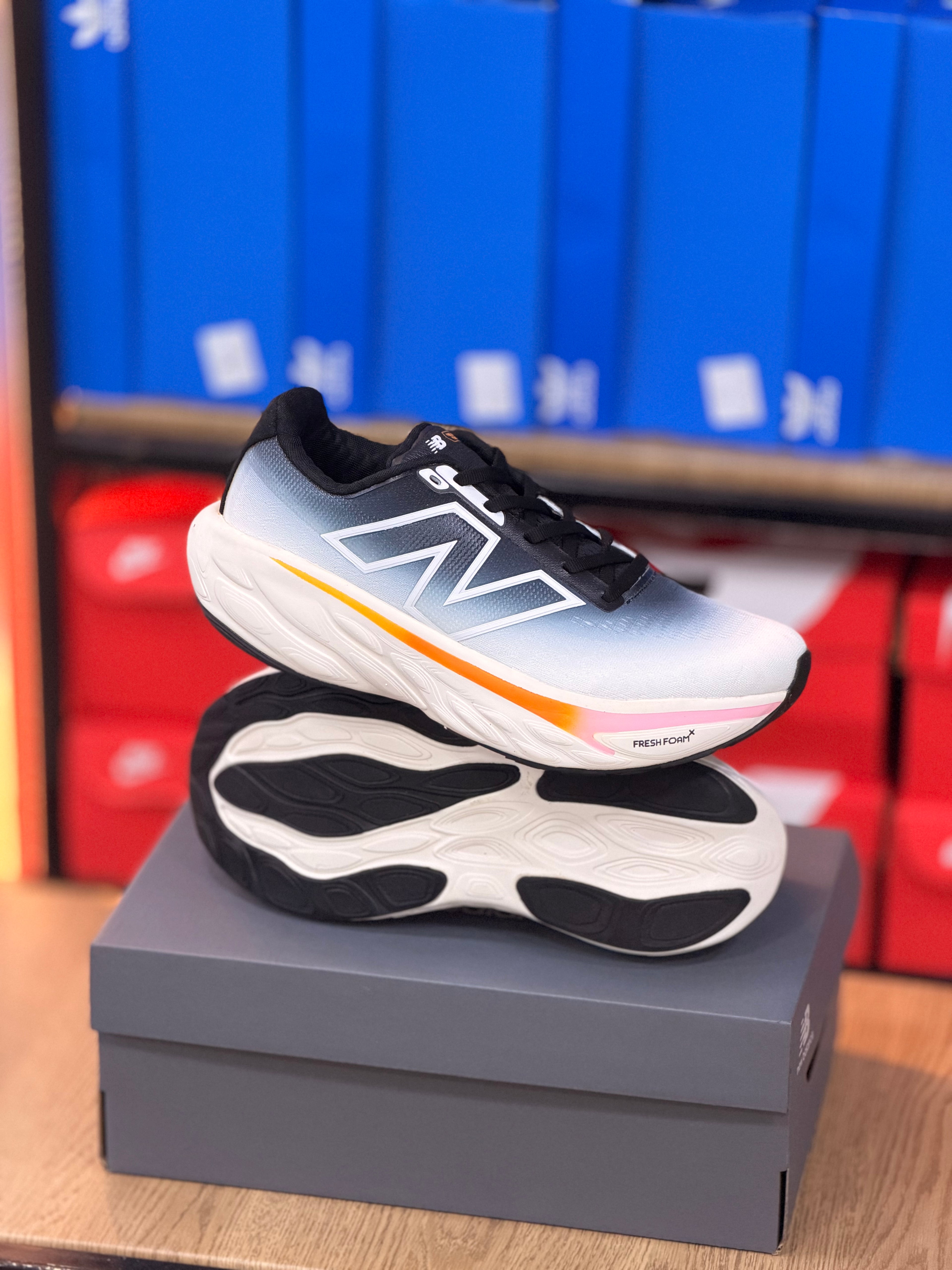 NEW BALANCE 1080