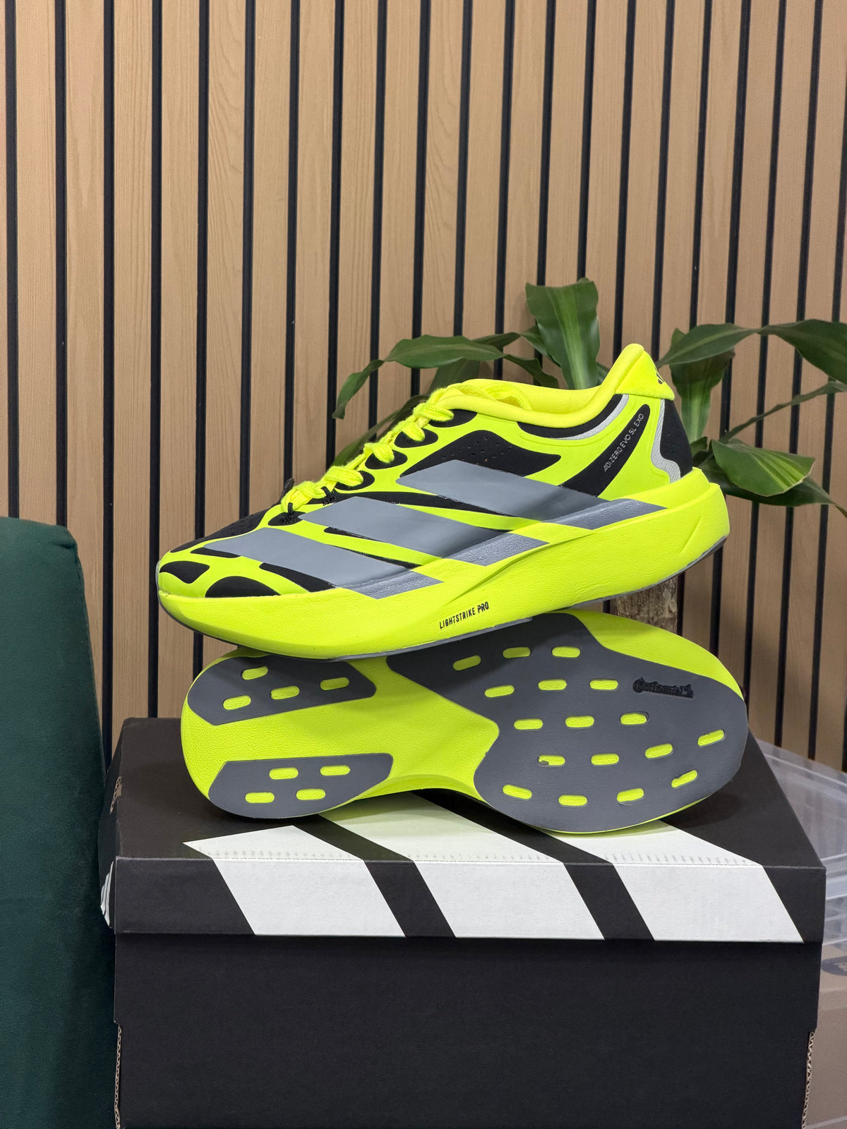 ADIZERO EVO SL
