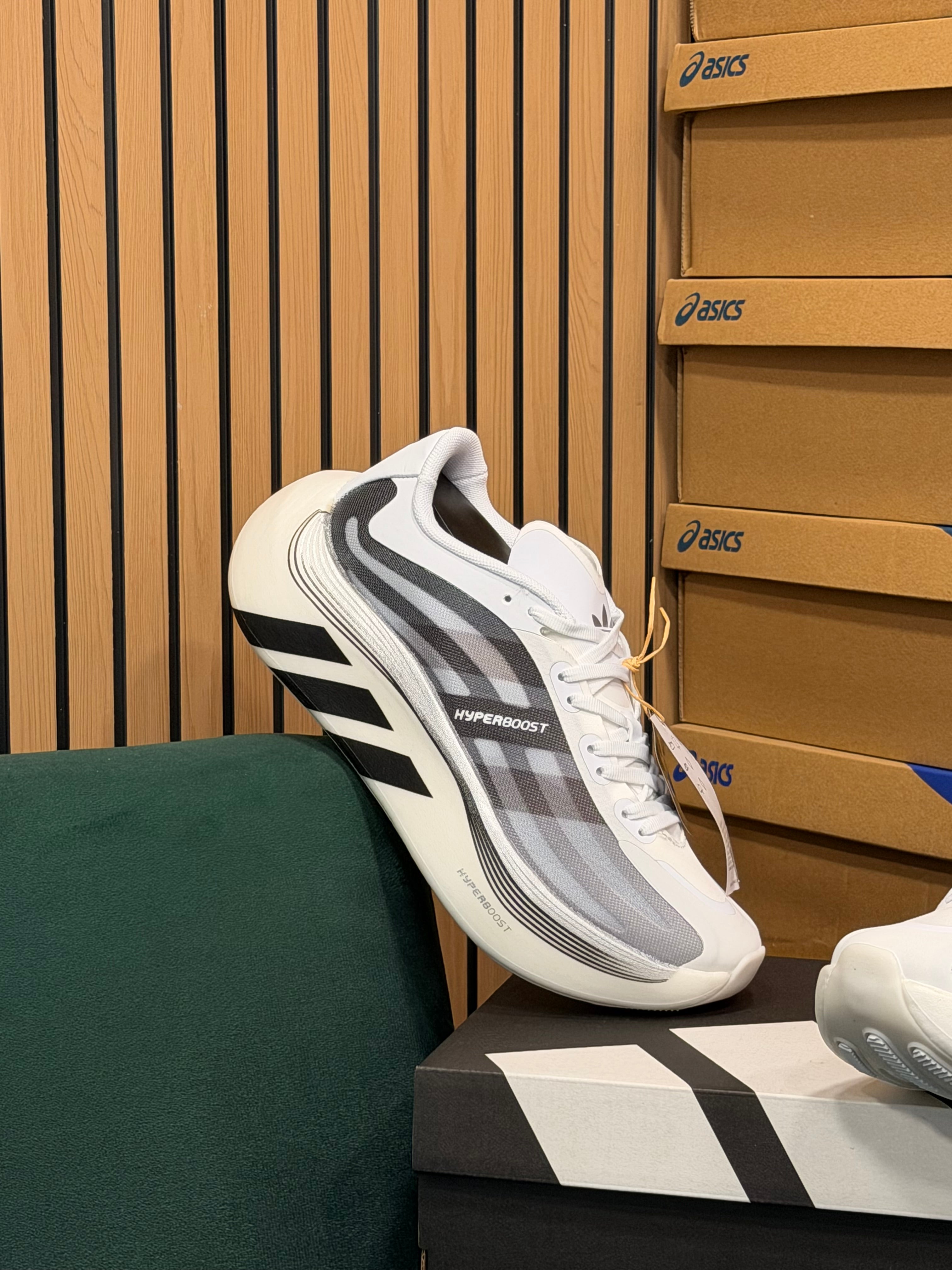 ADIDAS HYPERBOOTS