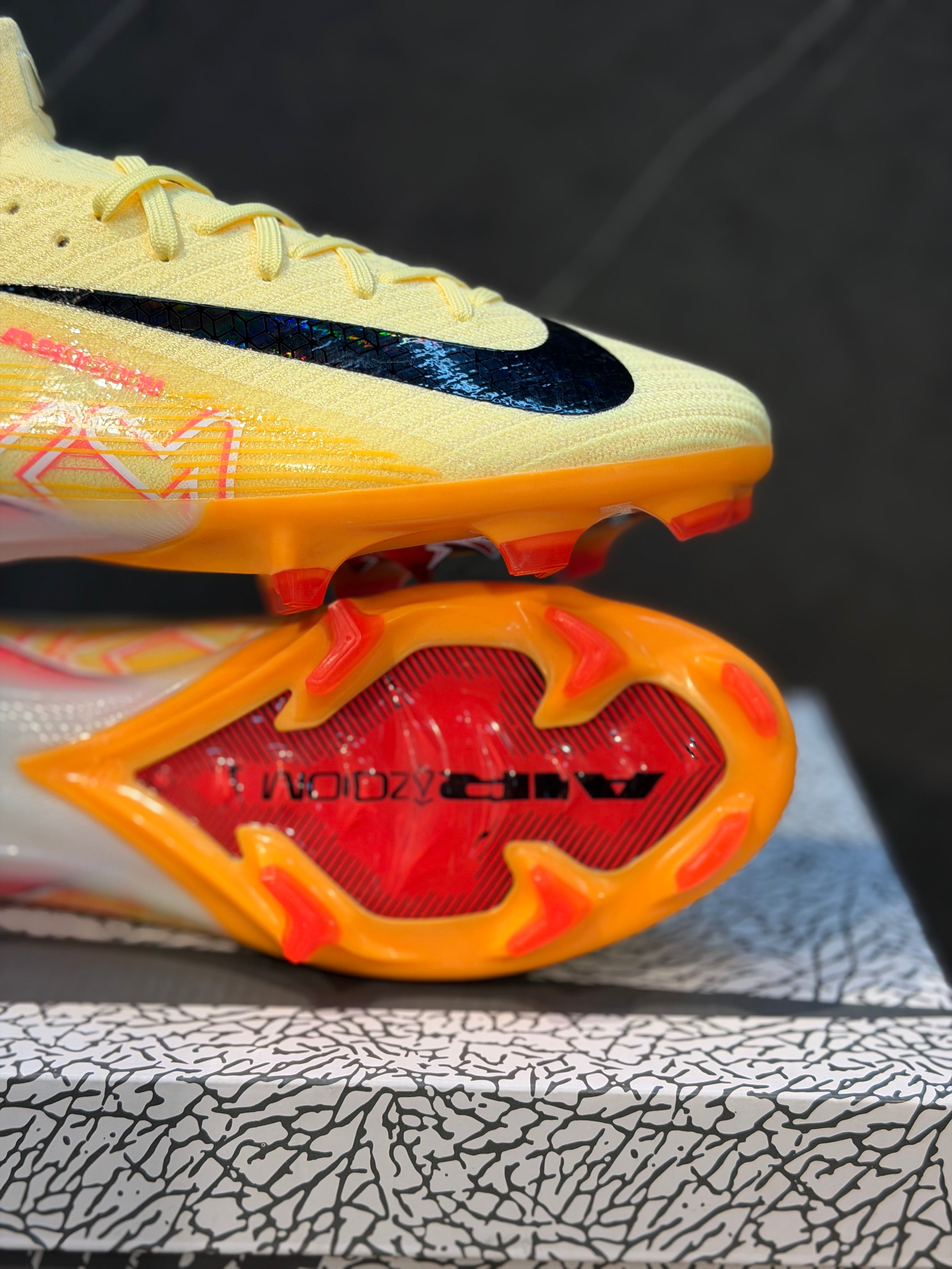 NIKE GUAYO GAMA MEDIA