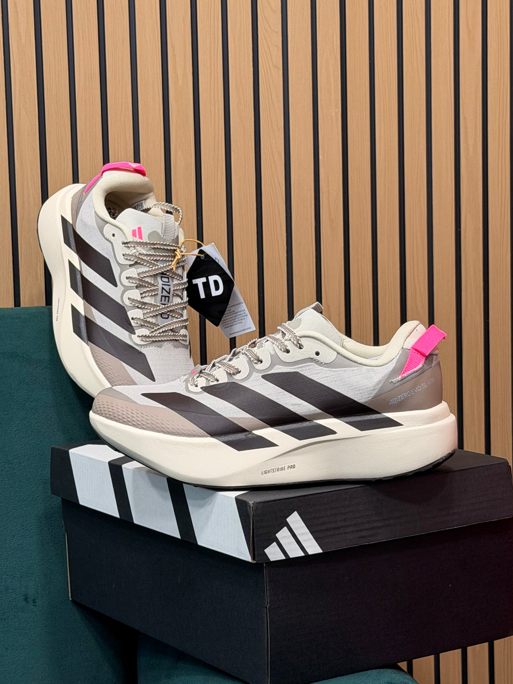 ADIZERO SL ATR