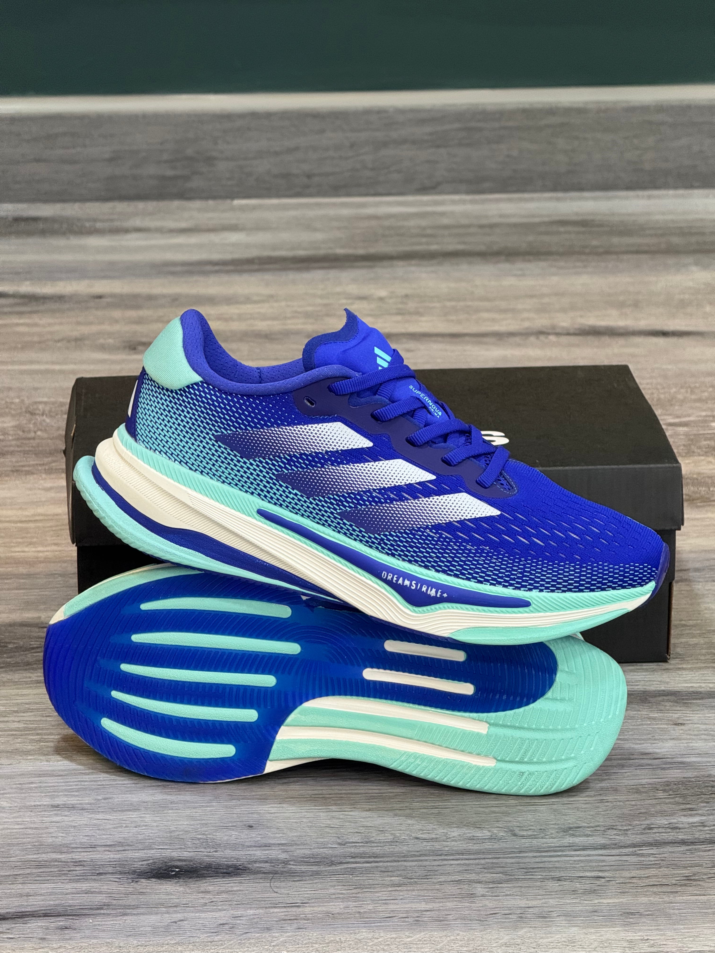 ADIDAS SUPERNOVA