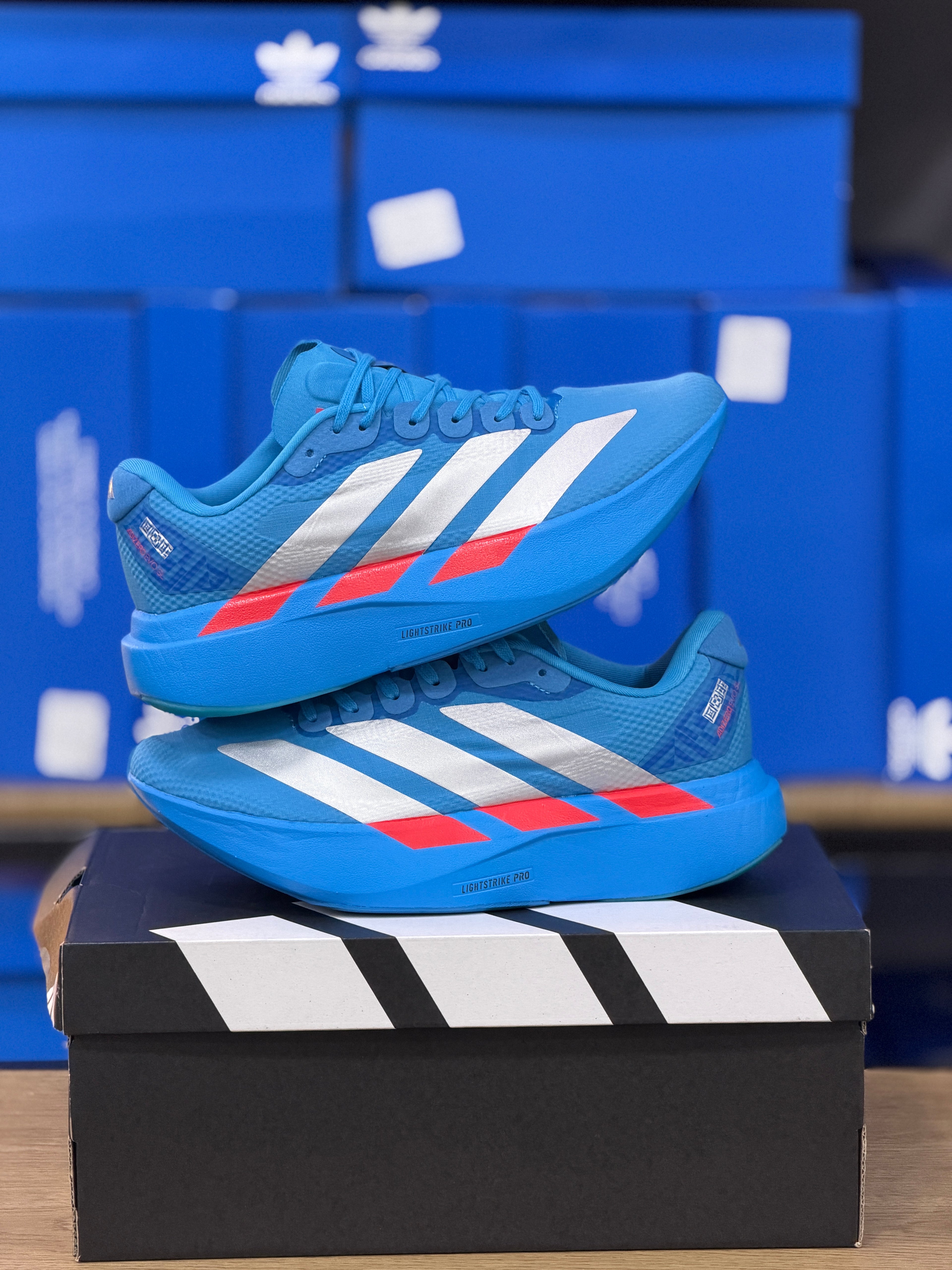 ADIZERO EVO SL