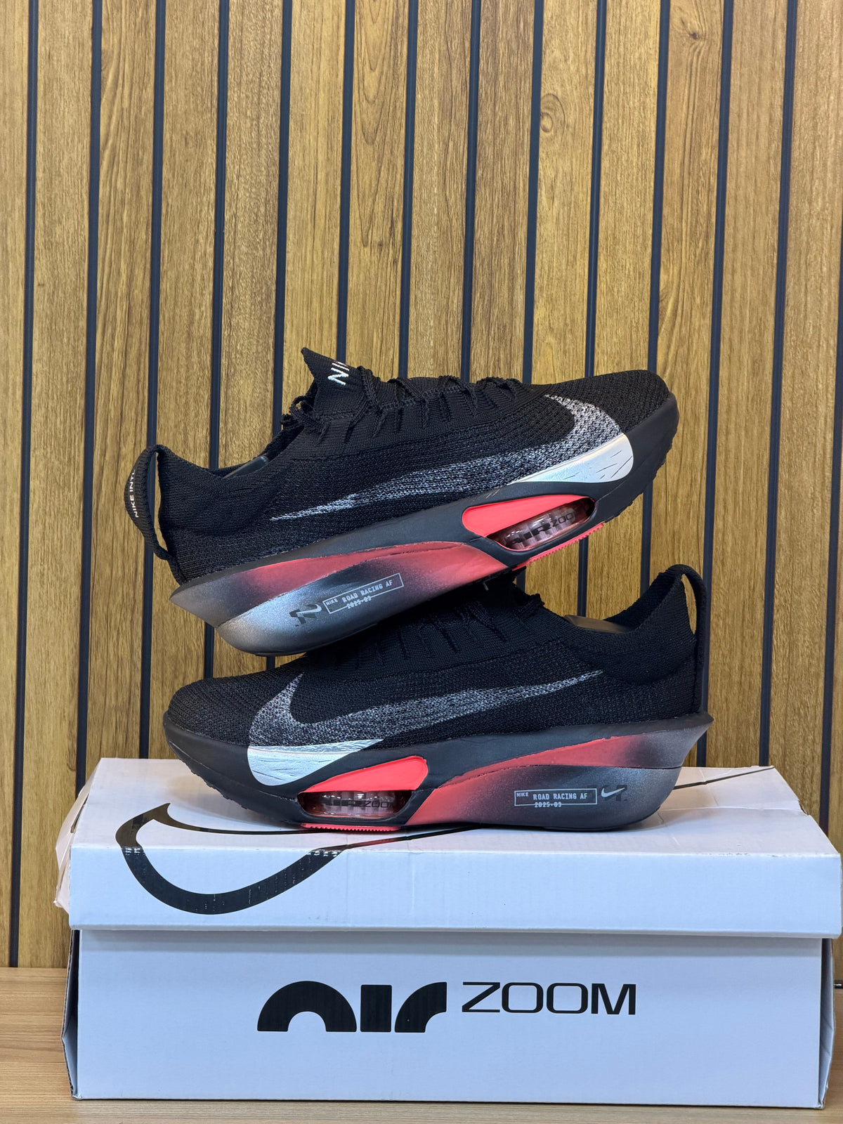NIKE ALPHA FLY 2