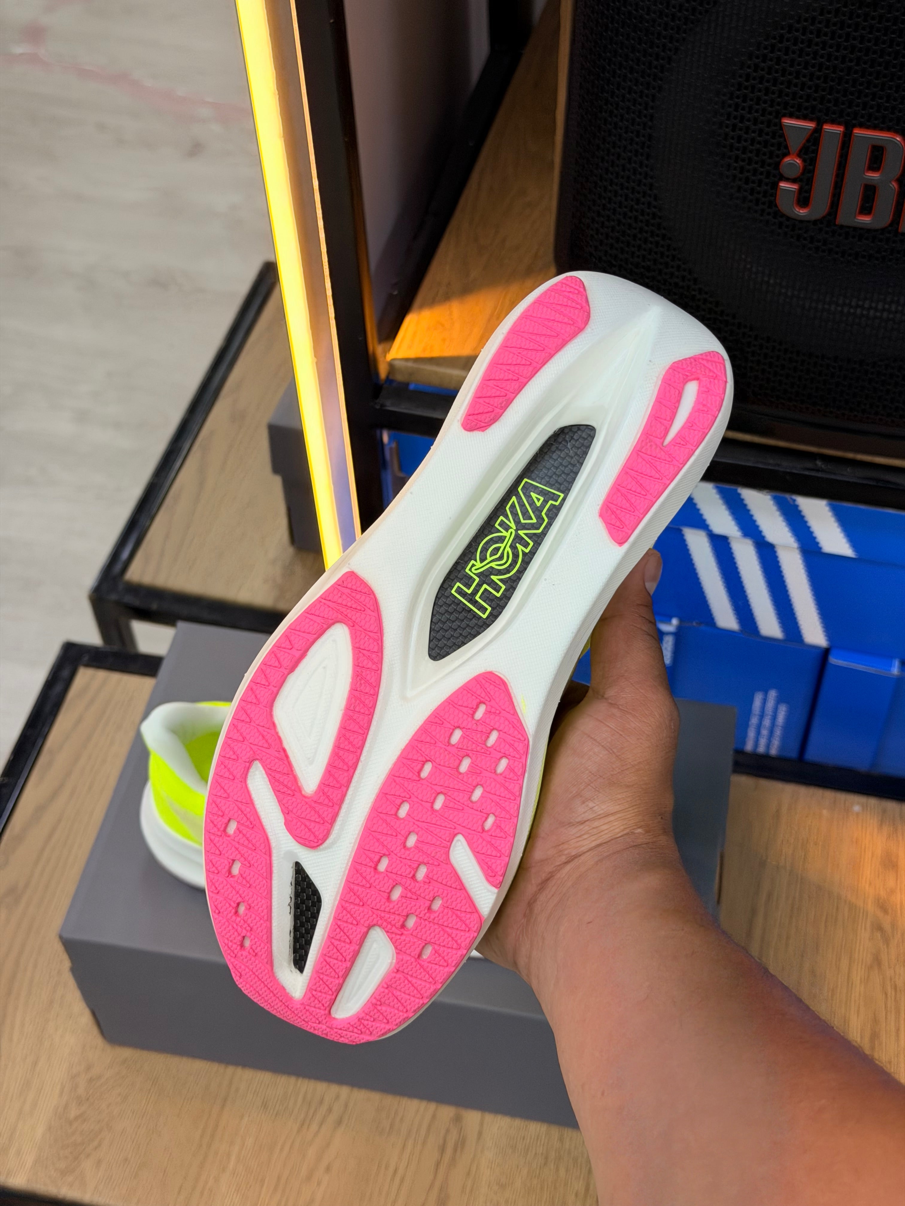 HOKA ROCKET X3
