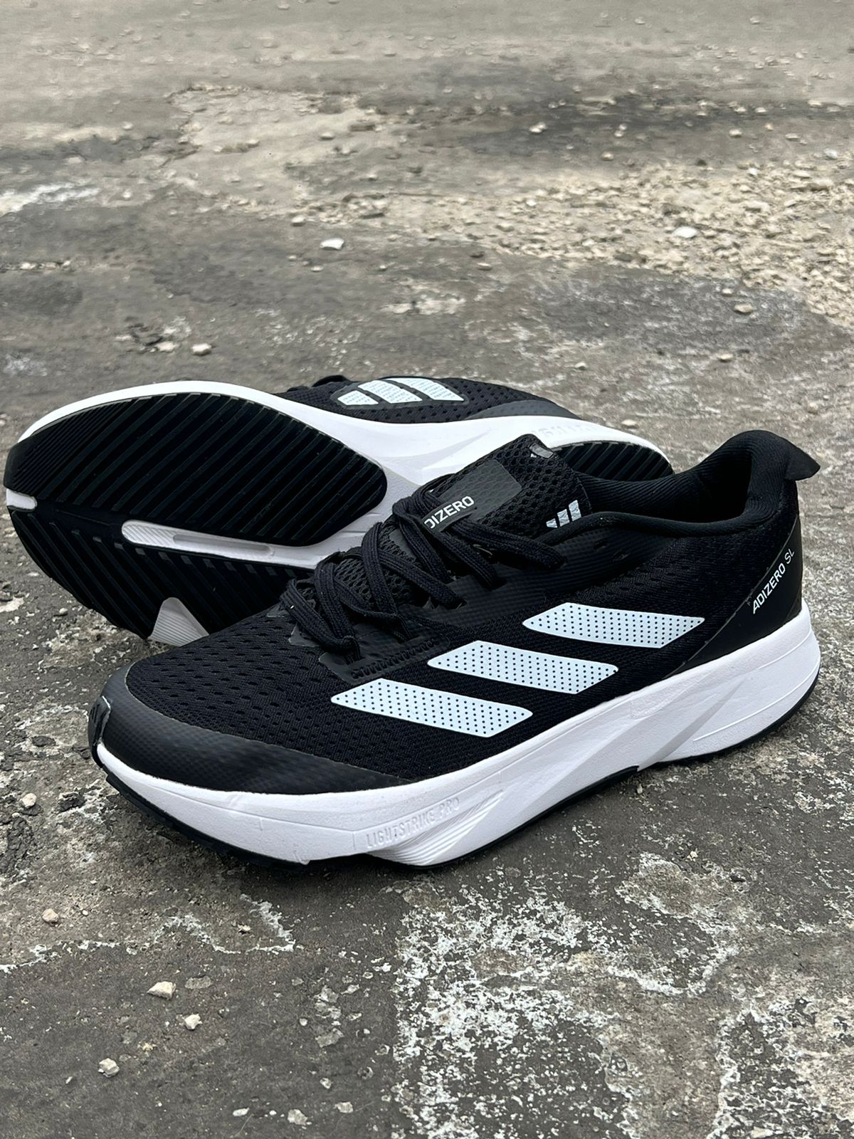 ADIZERO SL