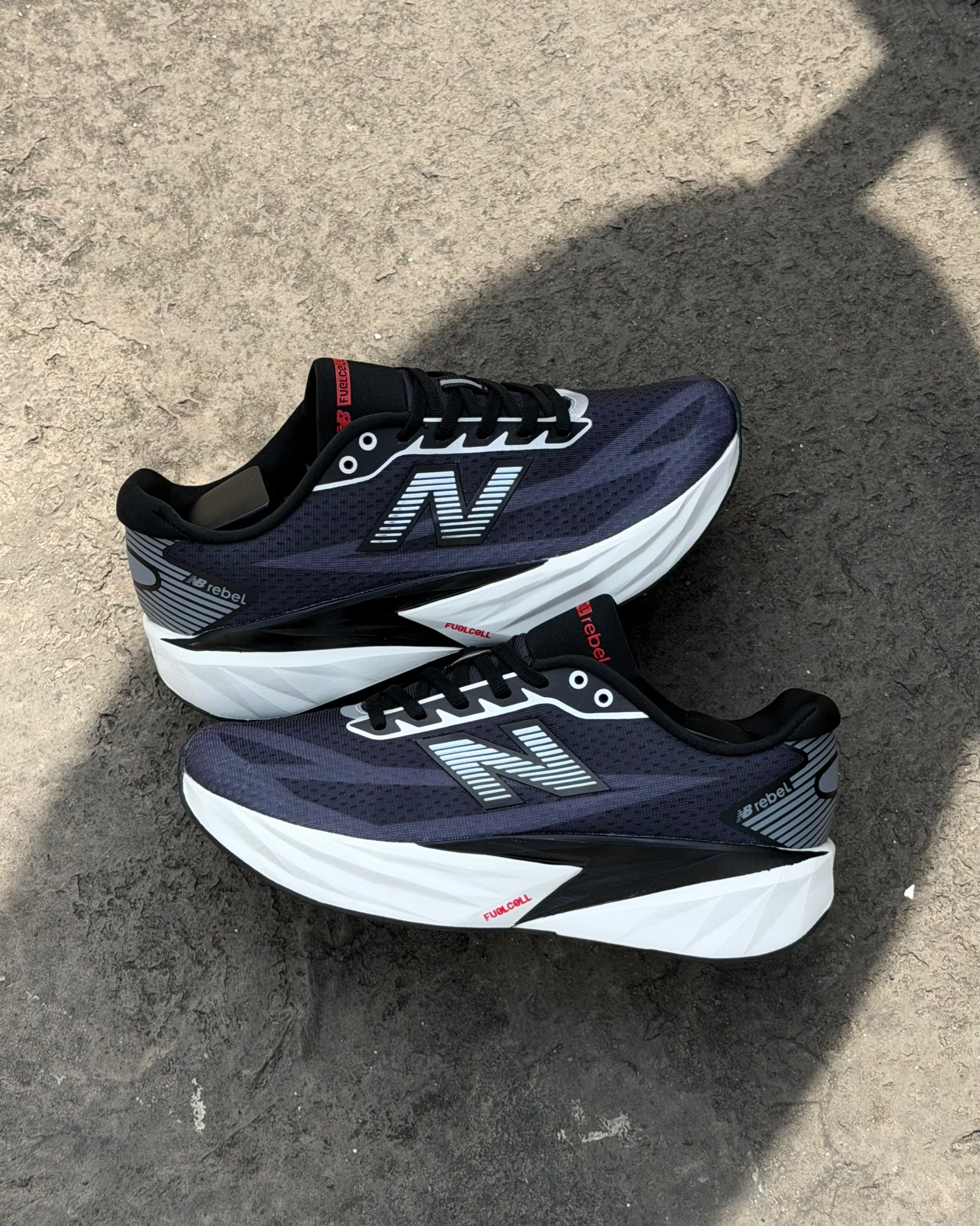NEW BALANCE REBEL v5