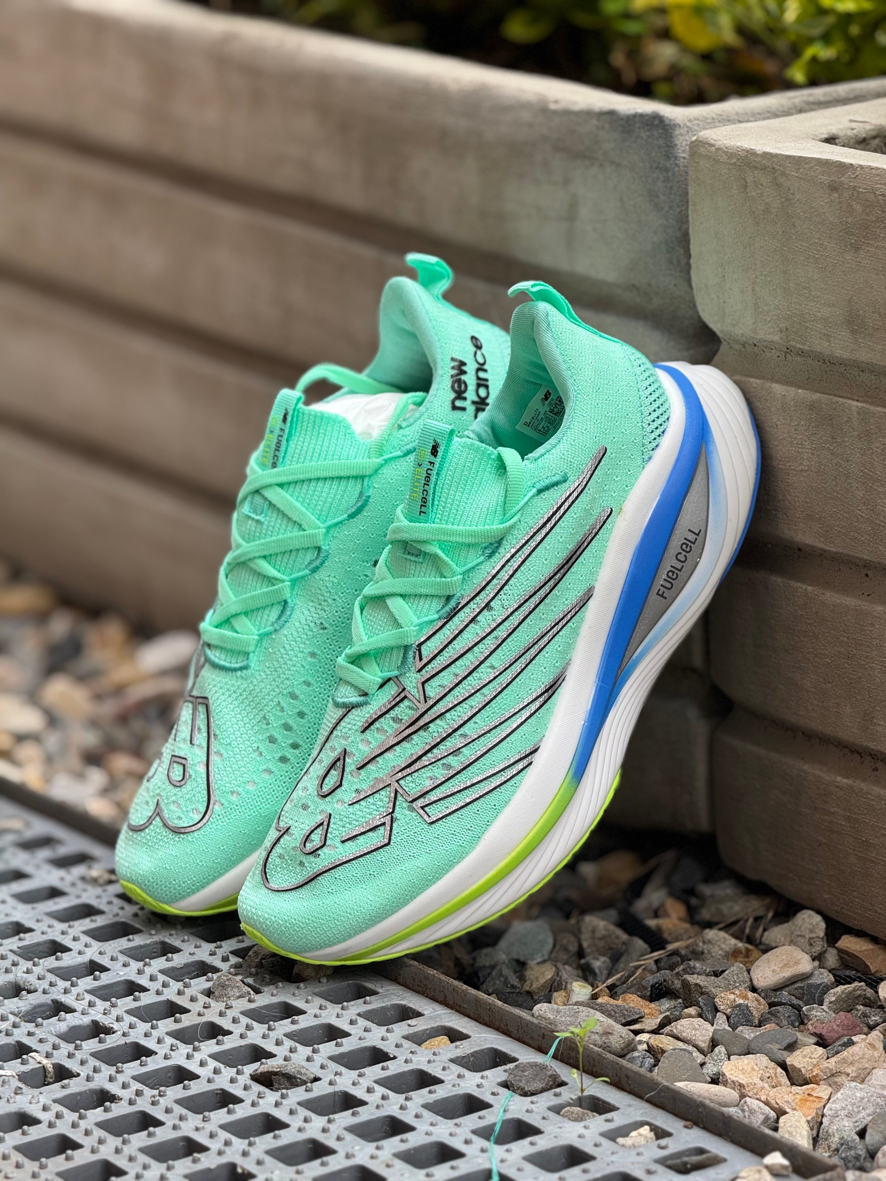 NEW BALANCE V3