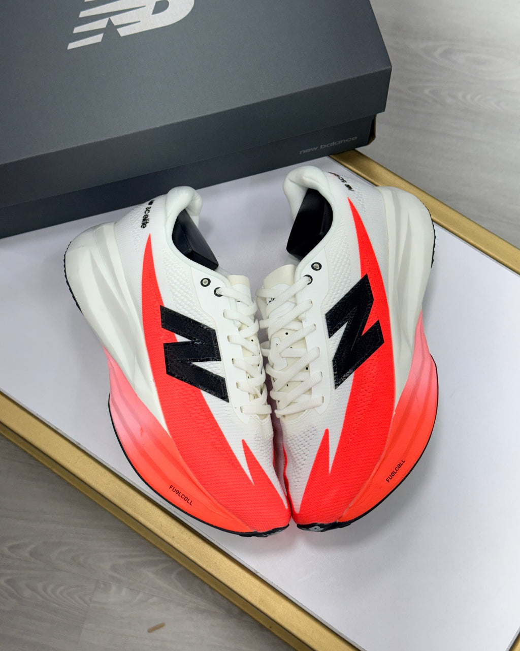 NEW BALANCE SC ELITE