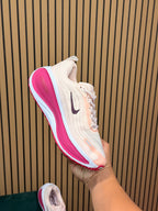 NIKE VOMERO PLUS