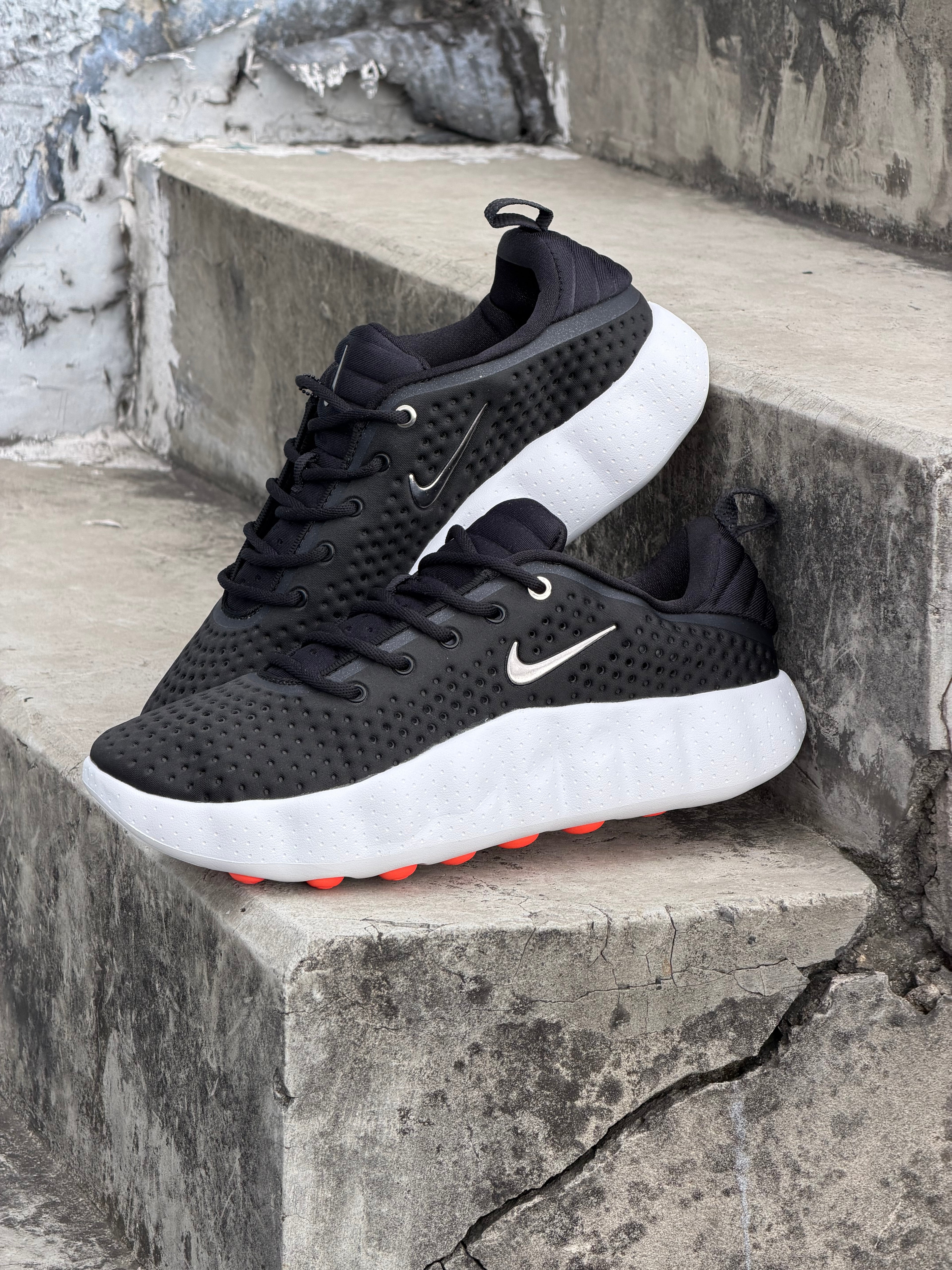 NIKE MIND 002