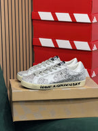 GOLDEN GOOSE