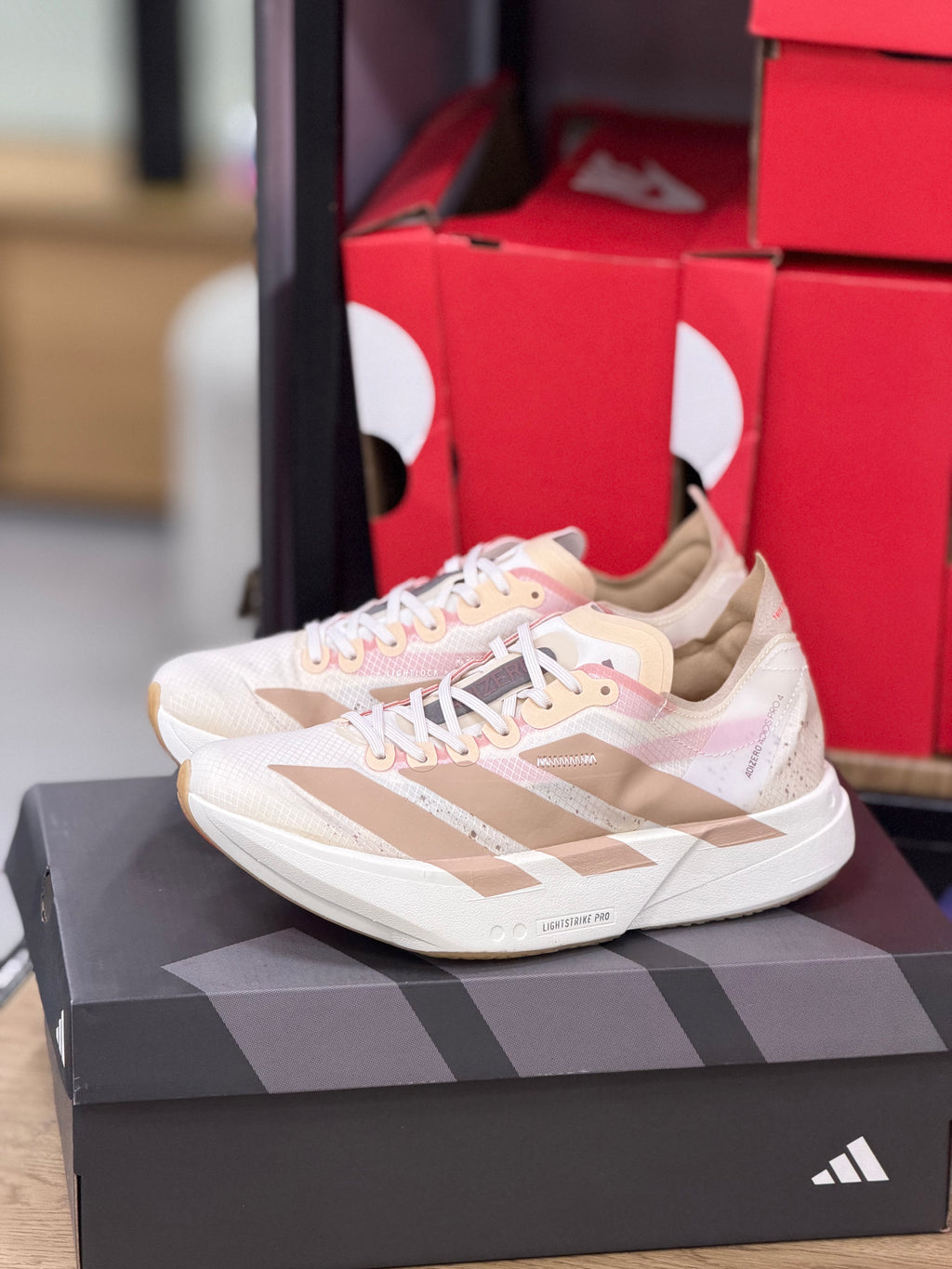 ADIZERO ADIÓS PRO 4