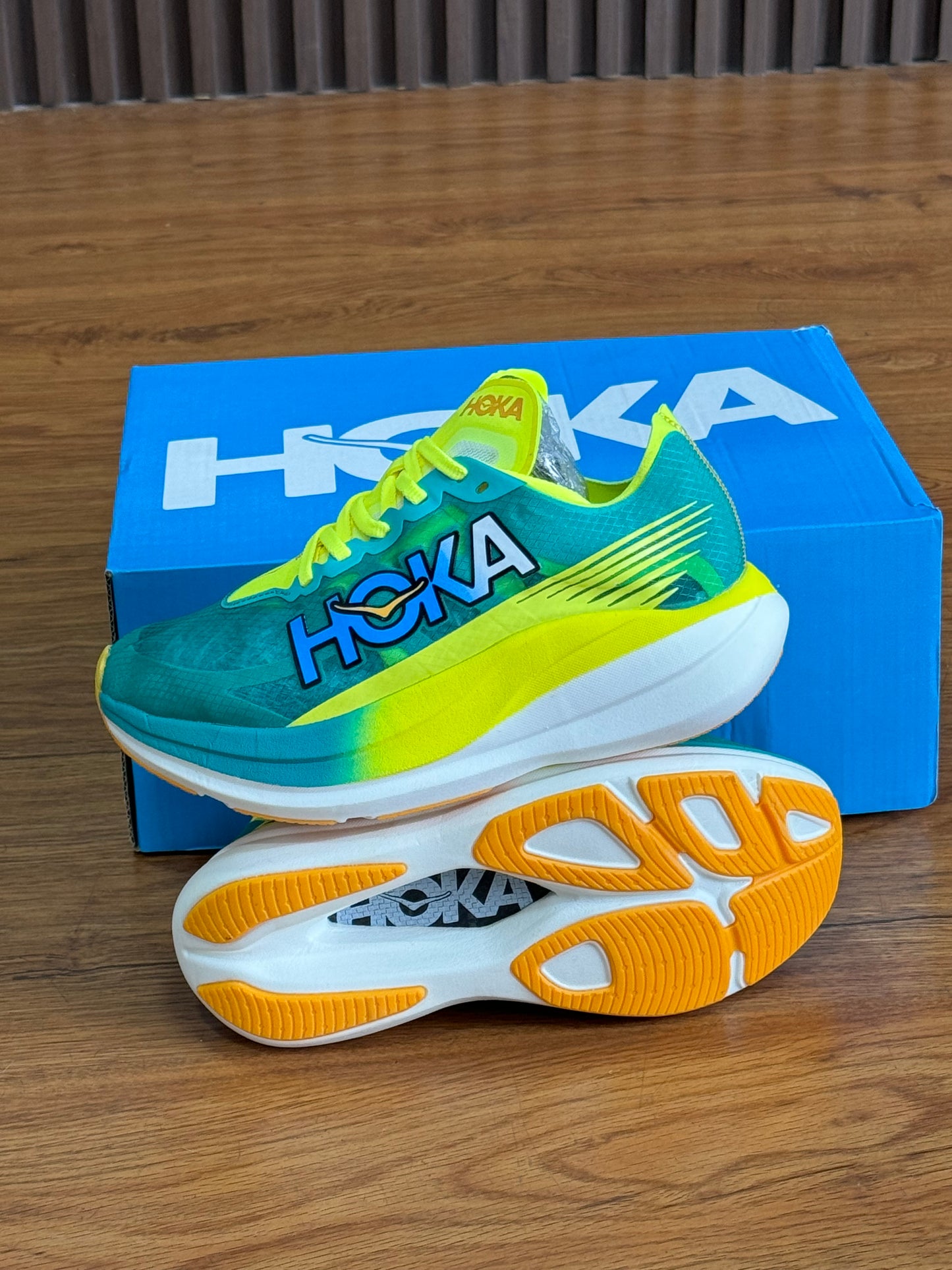 HOKA ROCKET X2