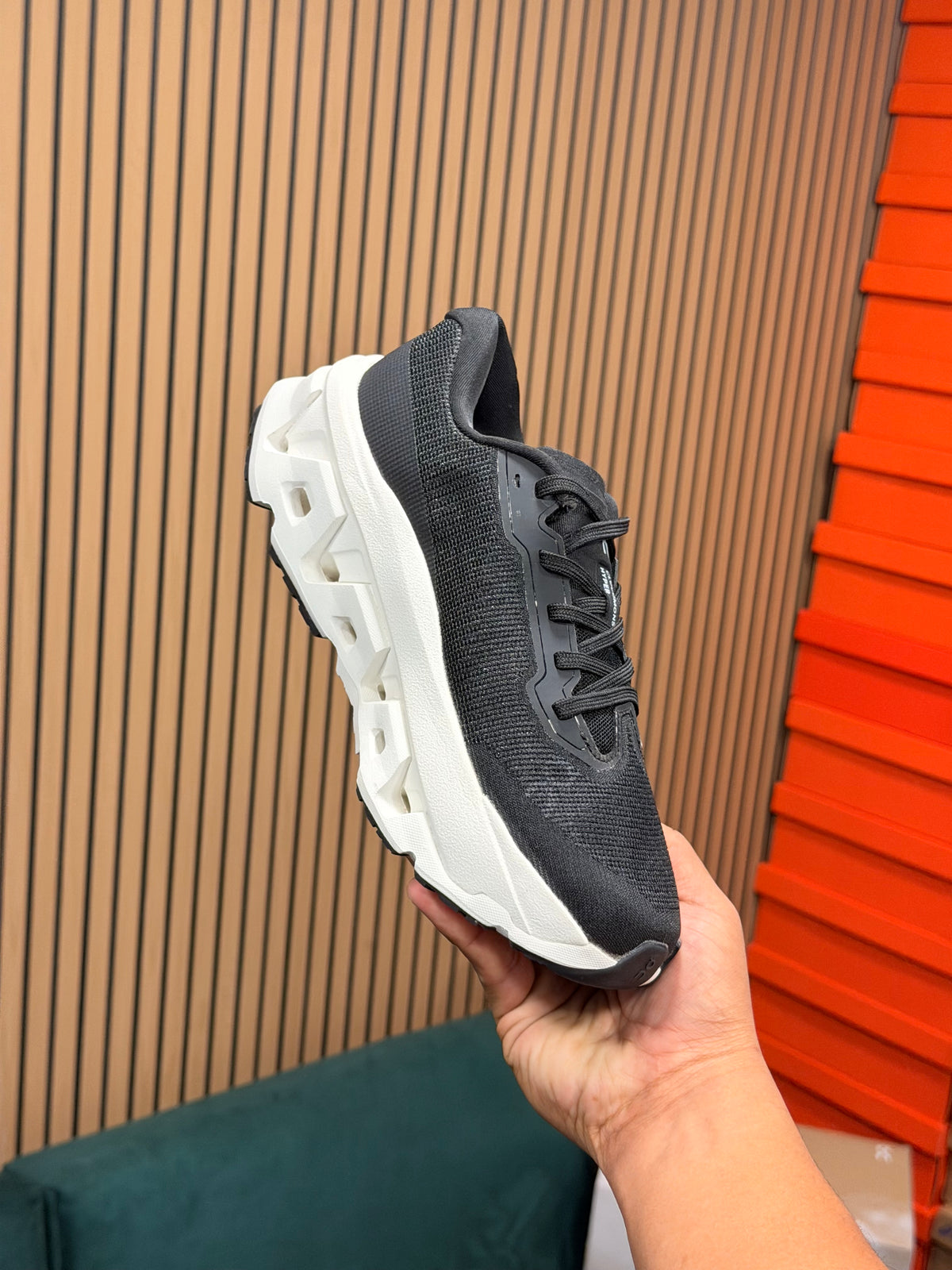 ON CLOUD MONSTER 3 HYPERBOOTS