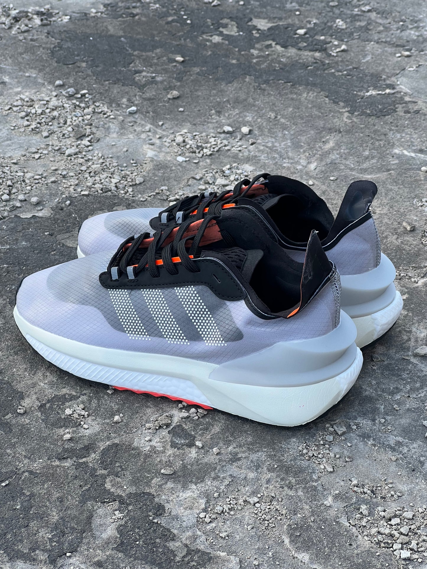 ADIDAS AVRYN