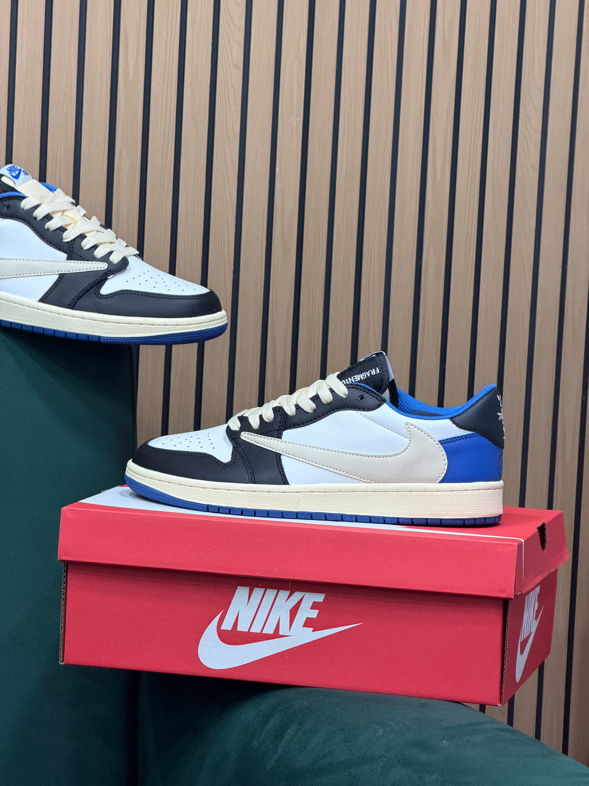 NIKE SB