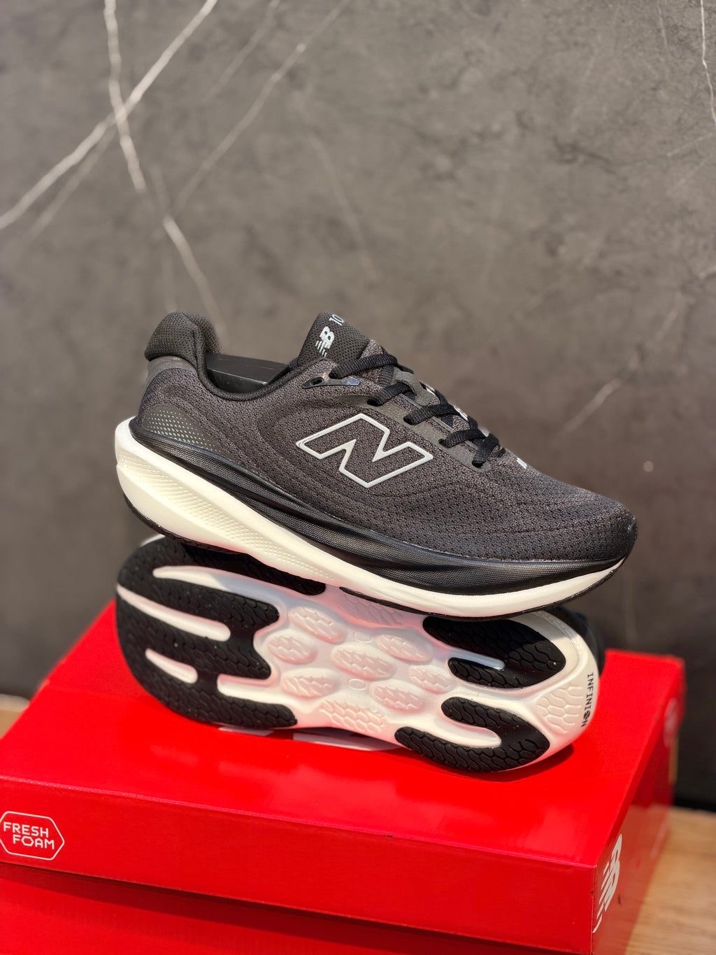 NEW BALANCE