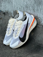 NIKE VAPORFLY 4
