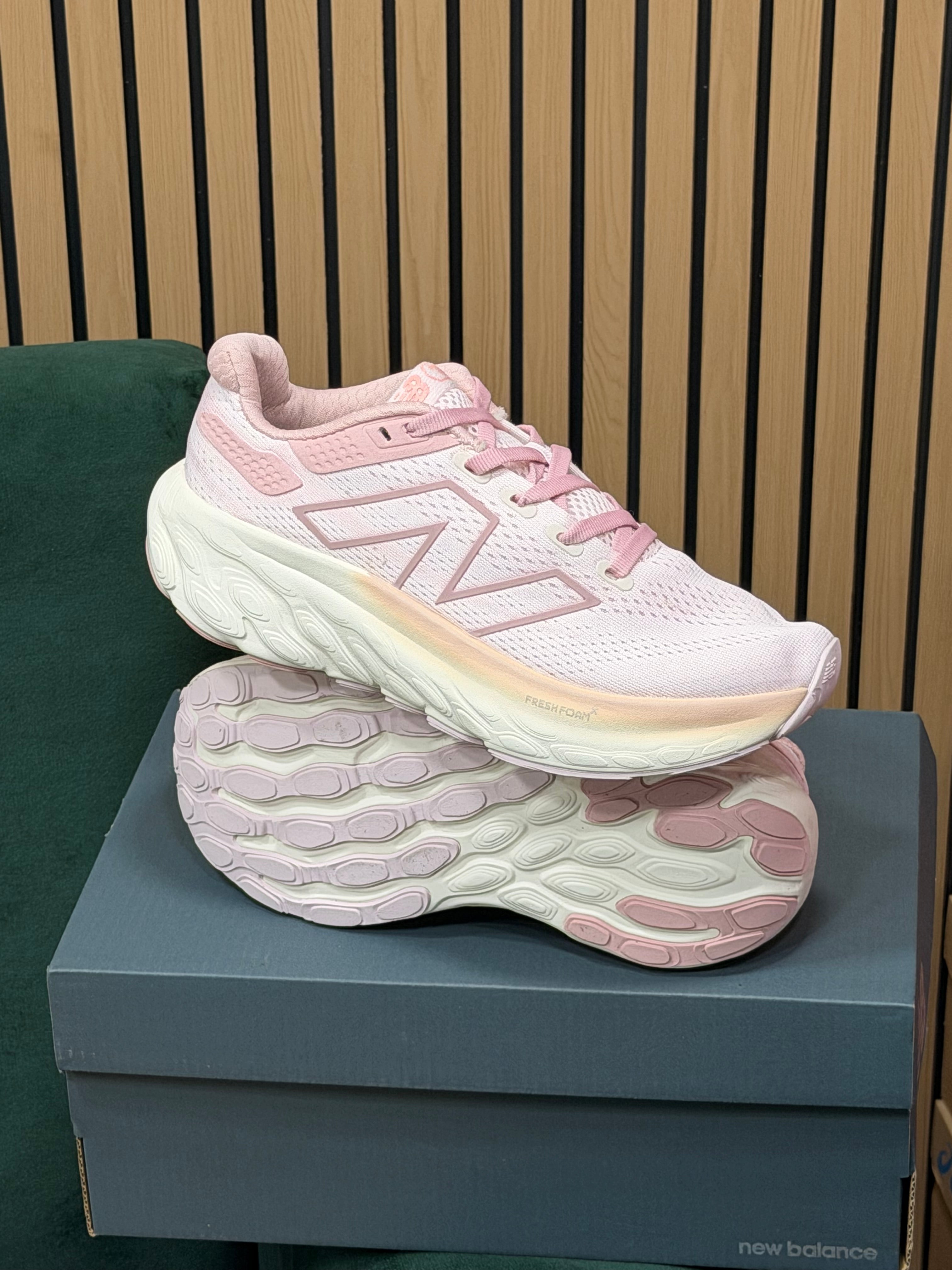 NEW BALANCE 1080